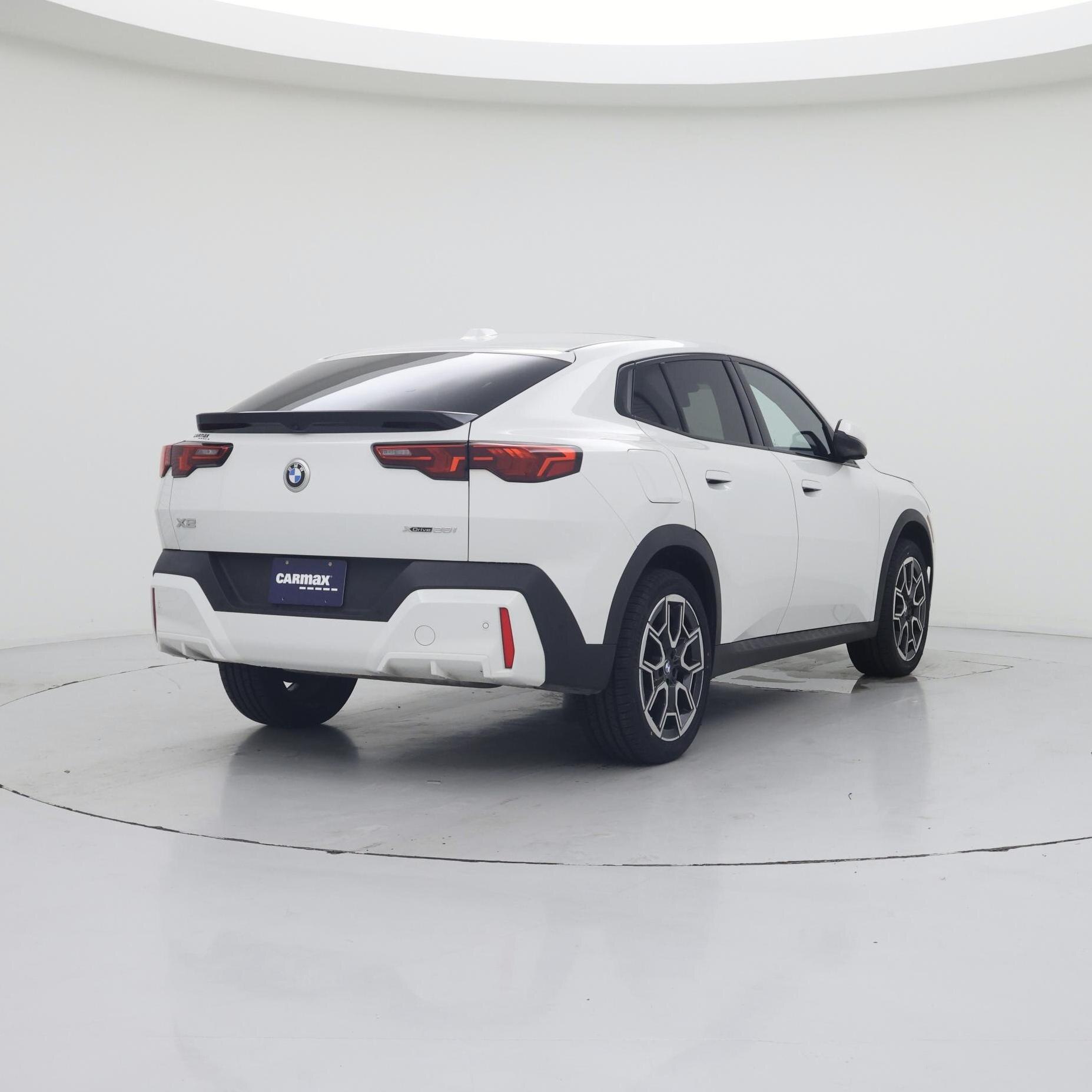 Thumbnail: 2025 BMW X2 - 8
