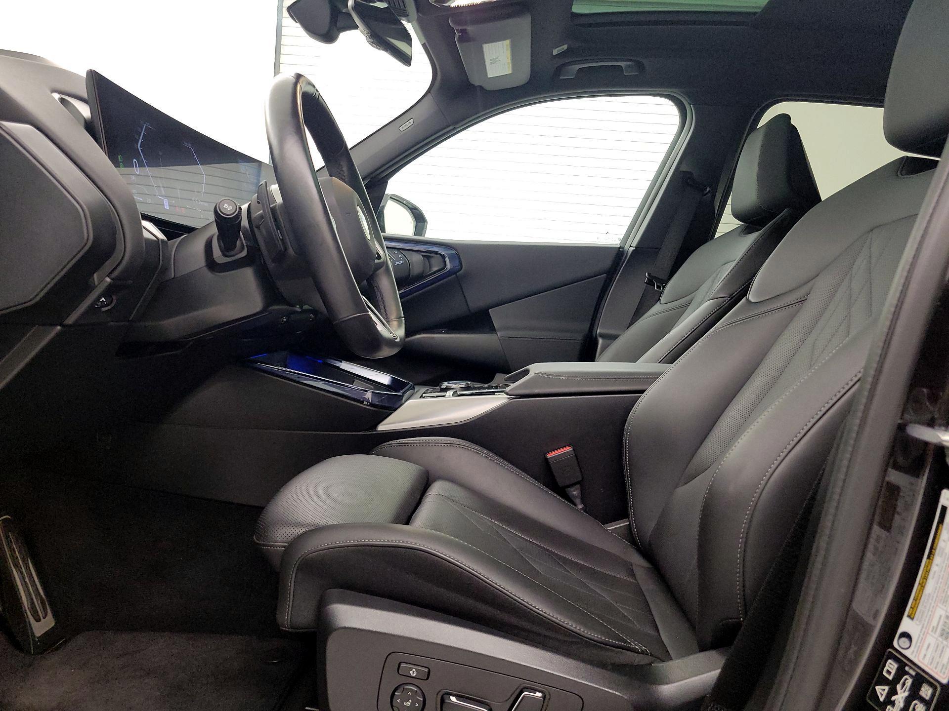 Thumbnail: 2025 BMW X3 - 11