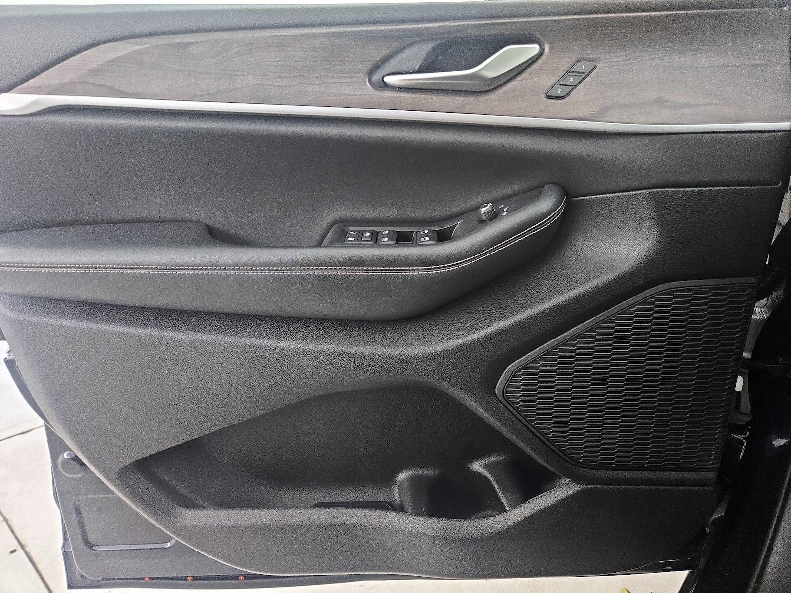 2023 Jeep Grand Cherokee L Limited - Photo 13