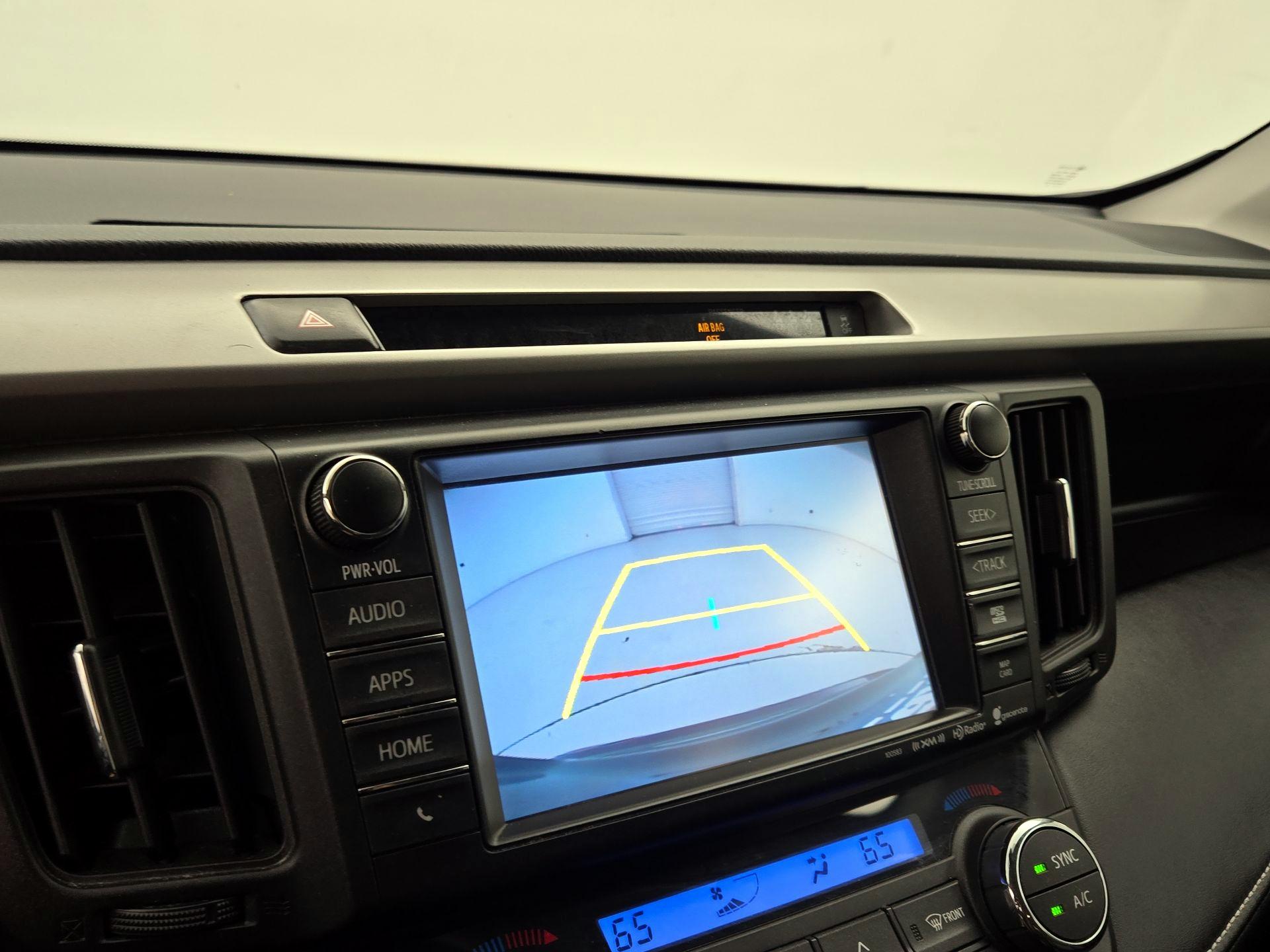 Thumbnail: 2017 Toyota RAV4 - 15