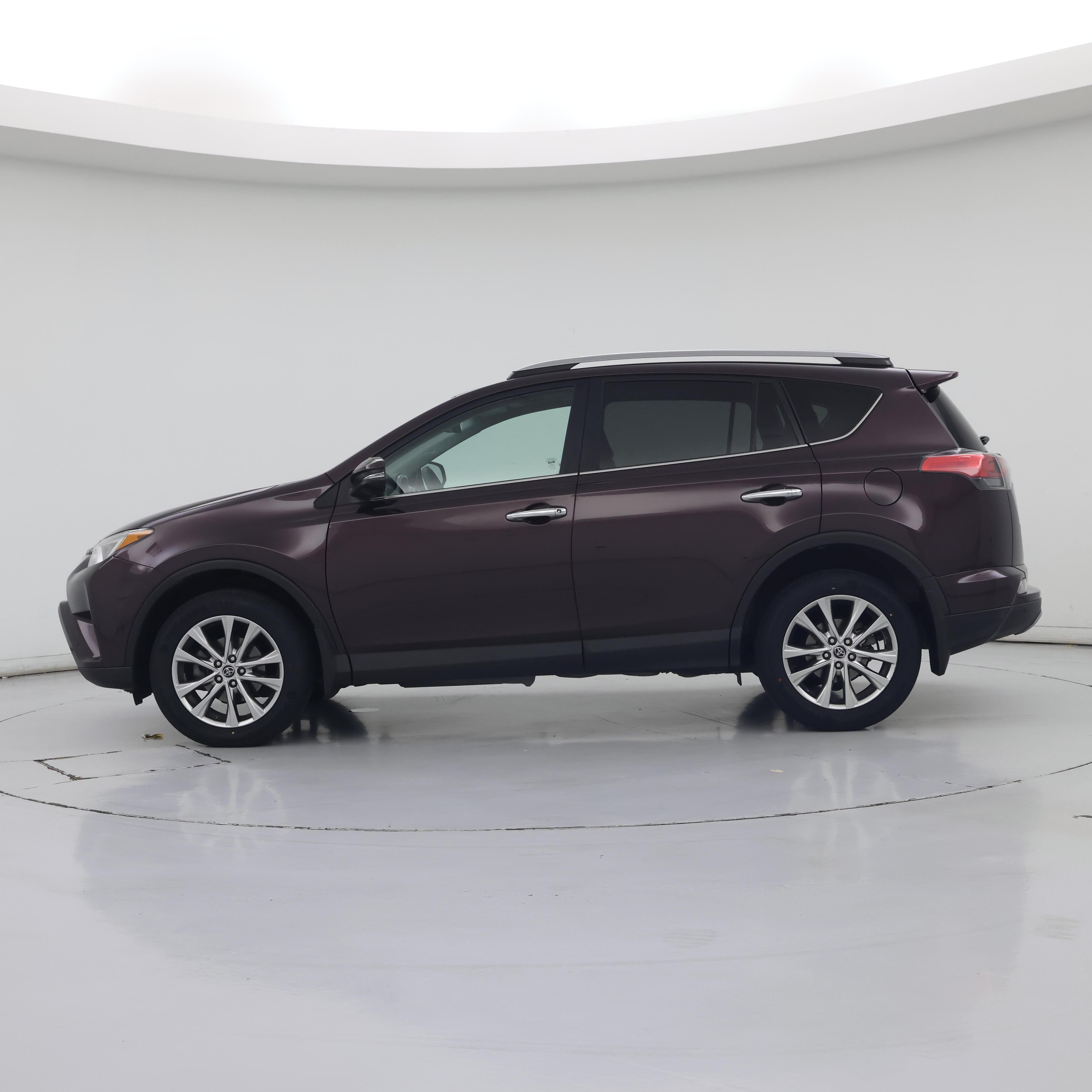 Thumbnail: 2017 Toyota RAV4 - 3