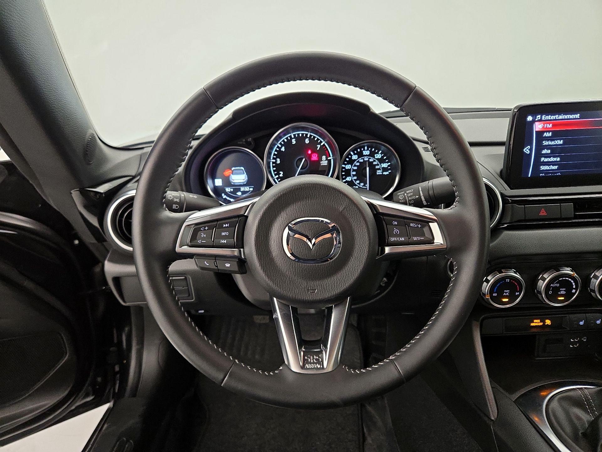 Thumbnail: 2022 Mazda MX-5 Miata - 10