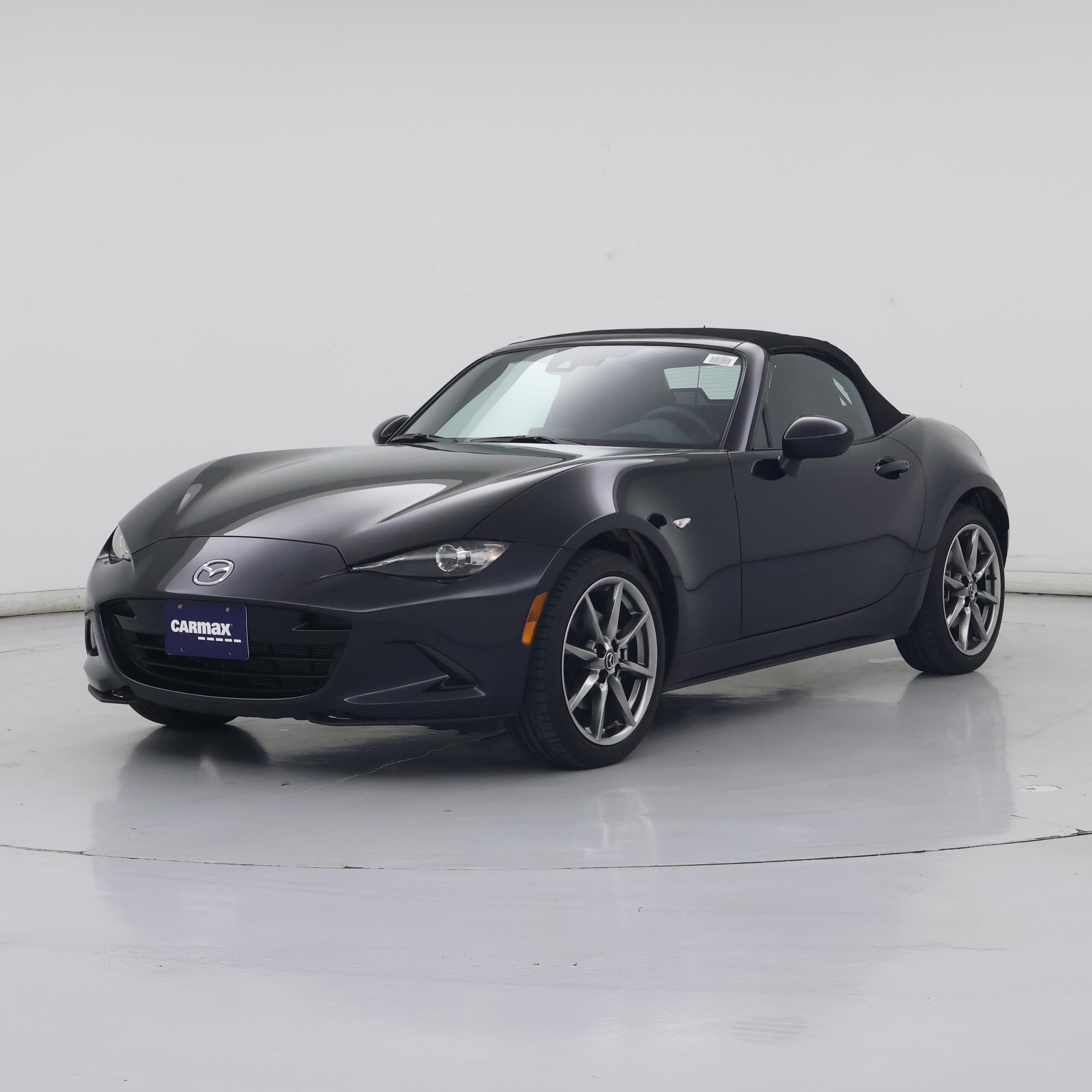 Thumbnail: 2022 Mazda MX-5 Miata - 4