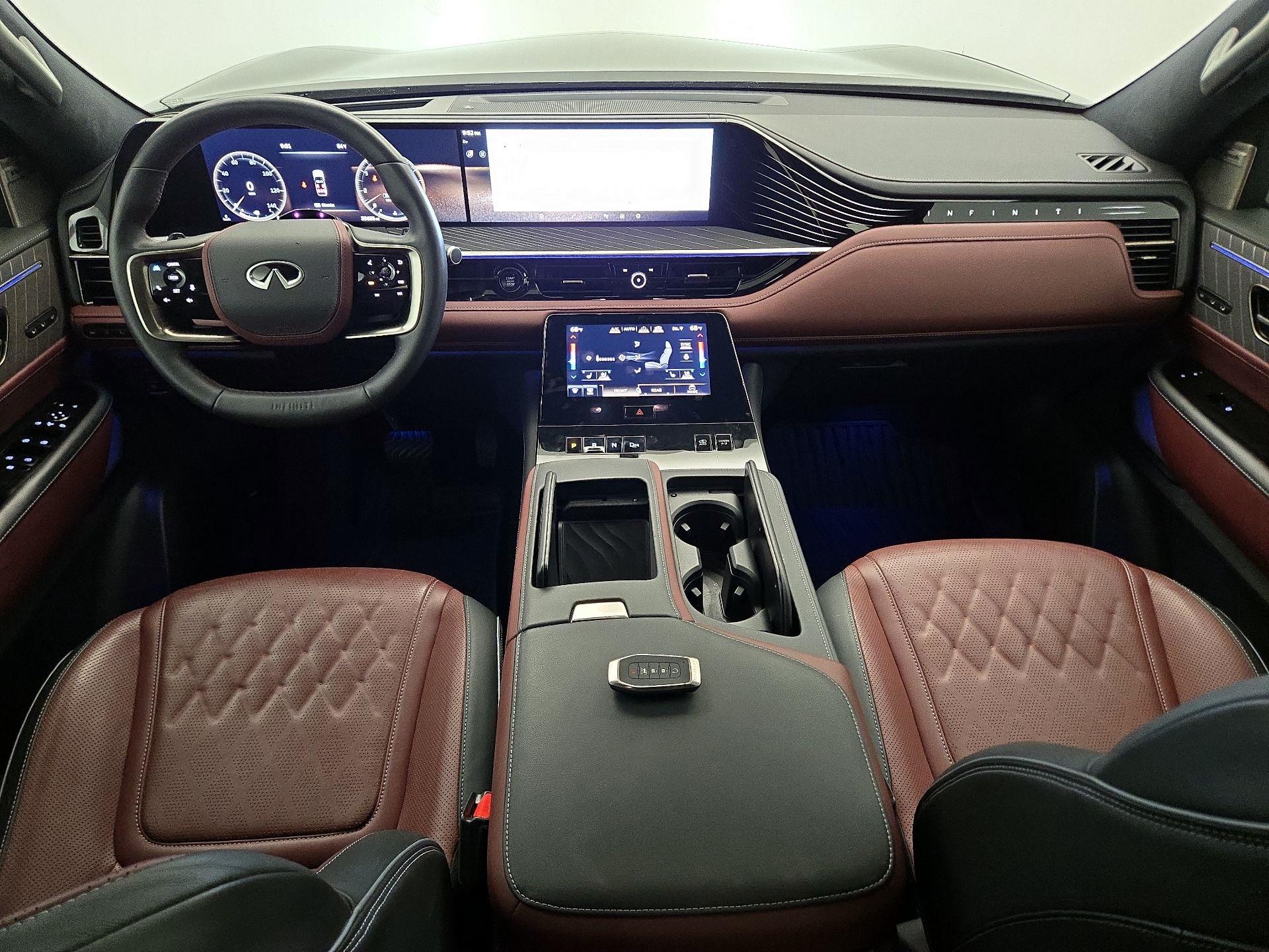 Thumbnail: 2025 INFINITI QX80 - 9