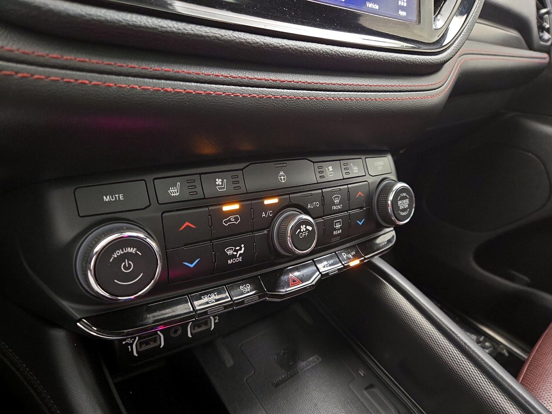Thumbnail: 2023 Dodge Durango - 17