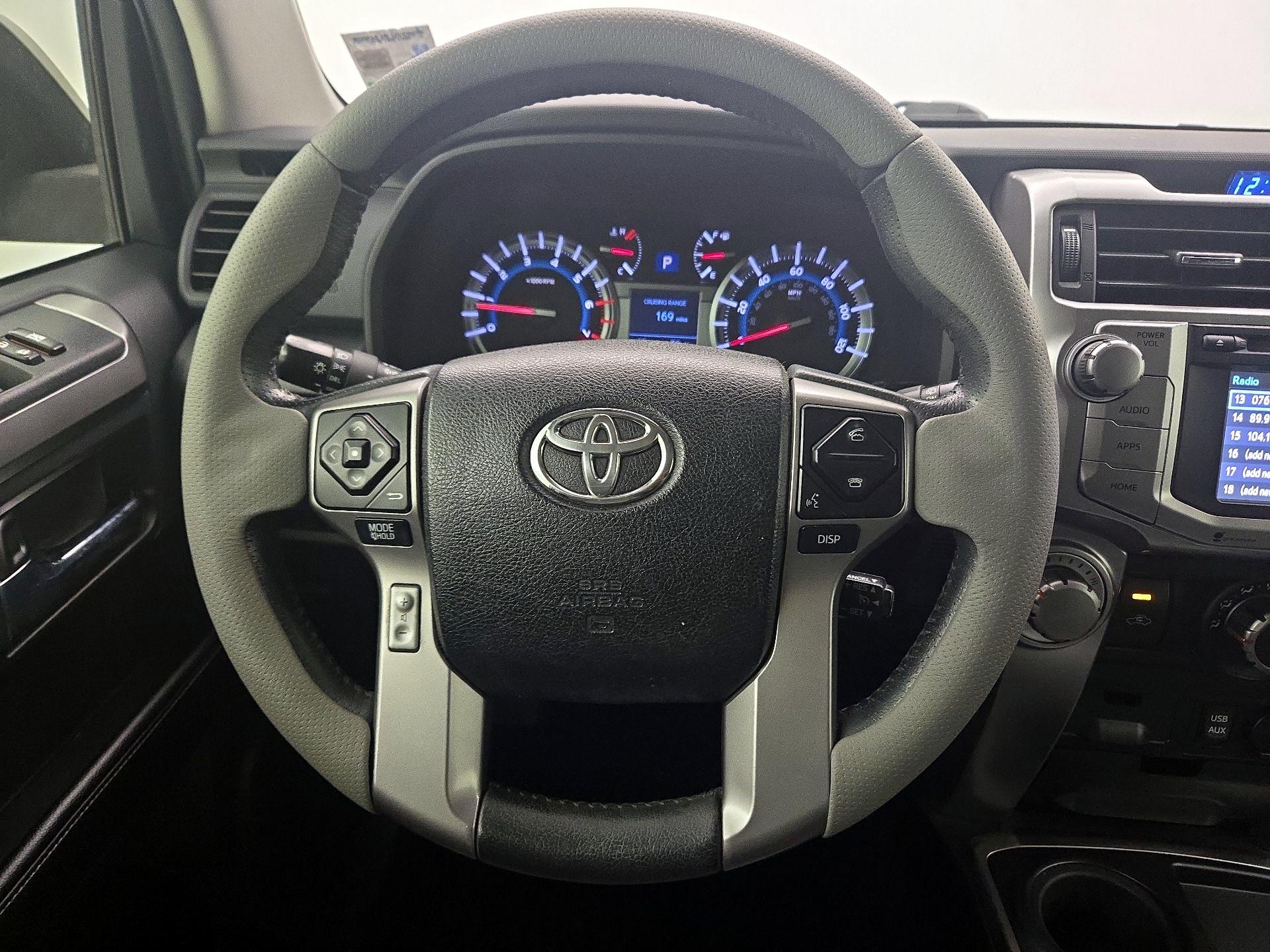 Thumbnail: 2016 Toyota 4Runner - 10