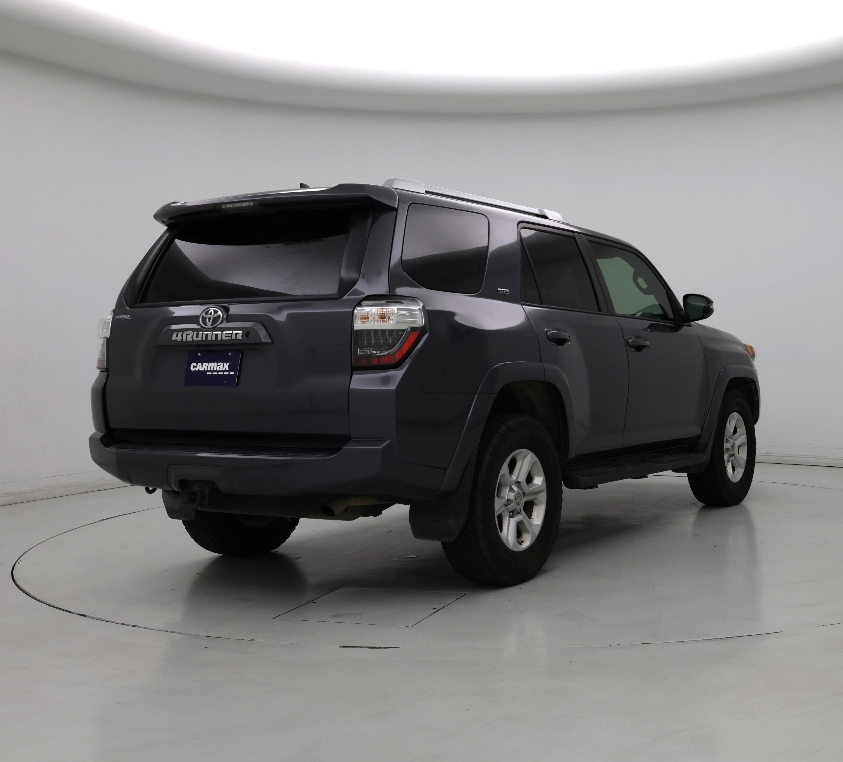 Thumbnail: 2016 Toyota 4Runner - 8