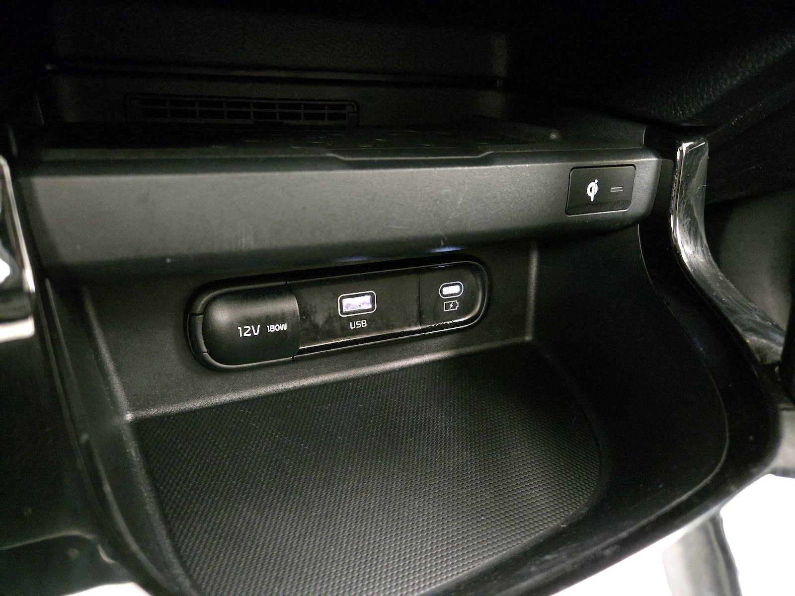 2025 Kia Seltos EX - Photo 20