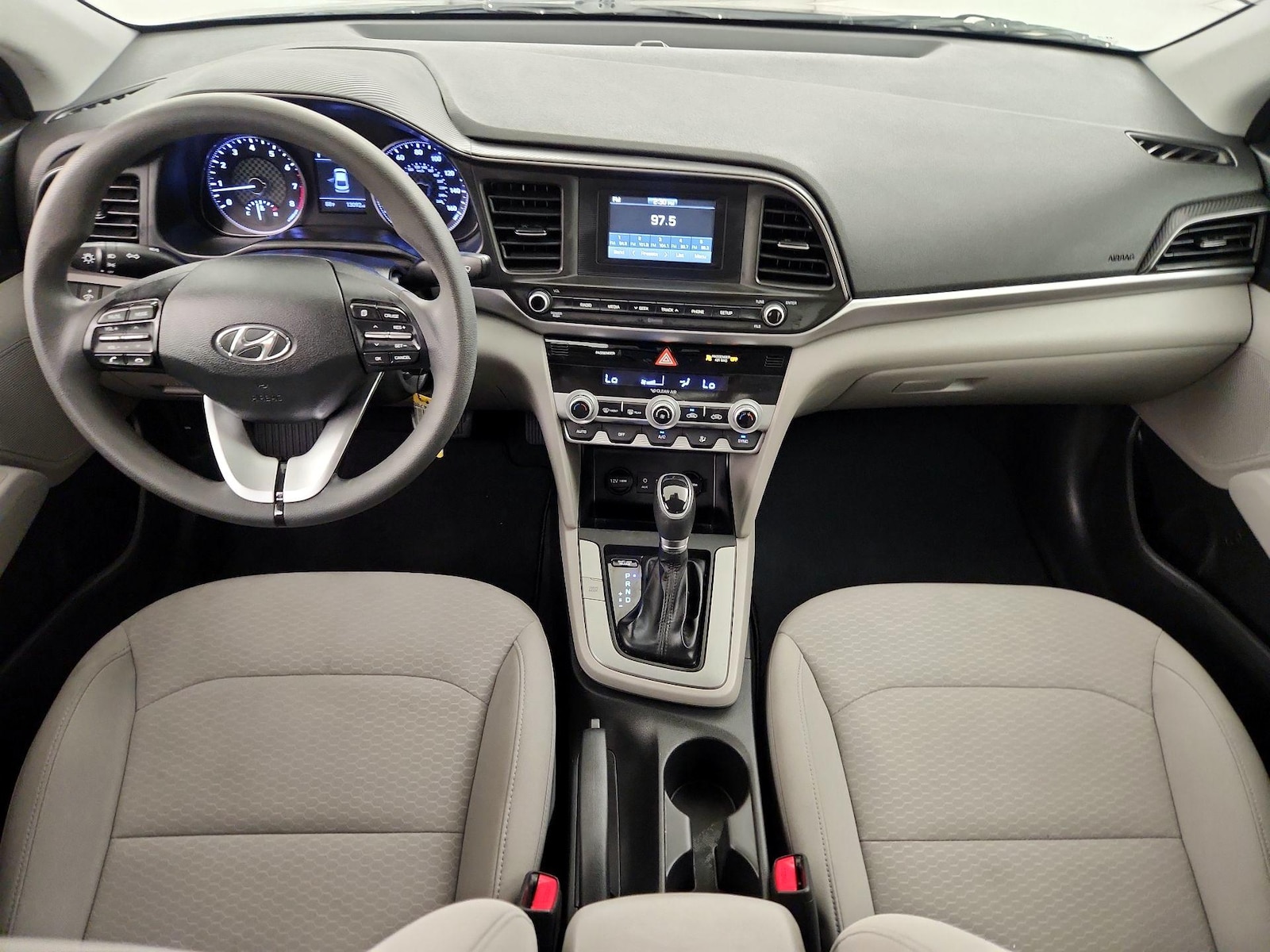 2020 Hyundai Elantra SE - Photo 10