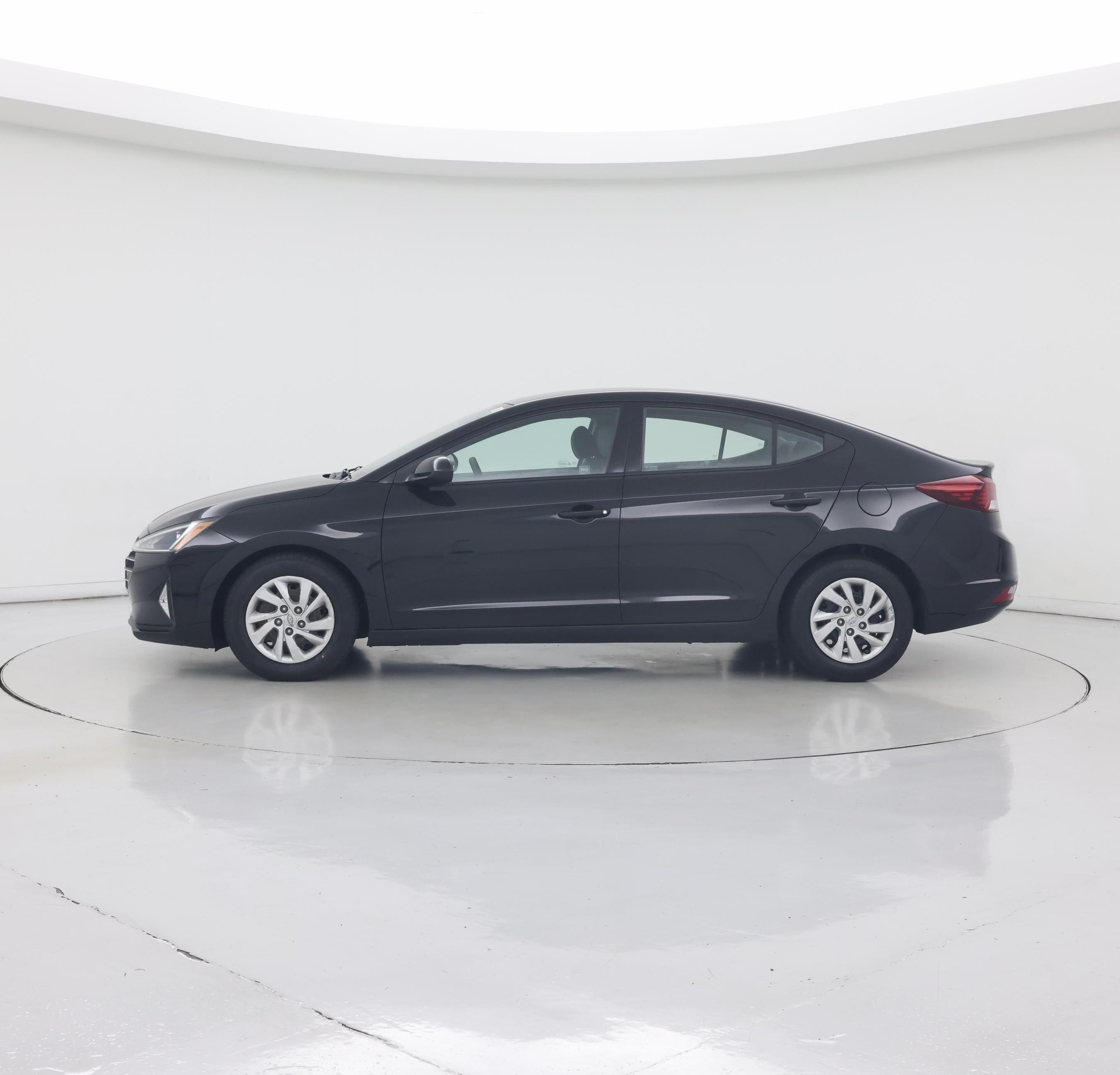 Thumbnail: 2020 Hyundai Elantra - 3