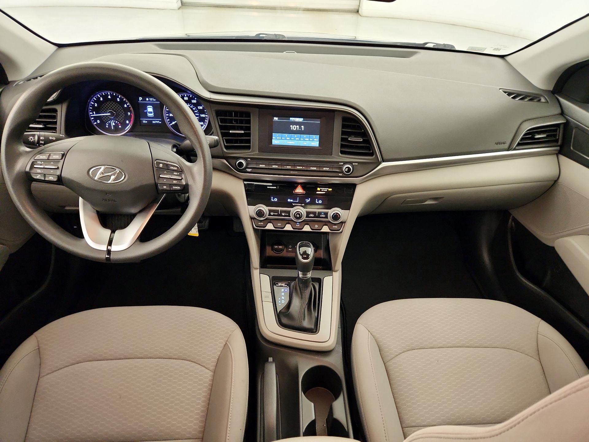 Thumbnail: 2020 Hyundai Elantra - 9
