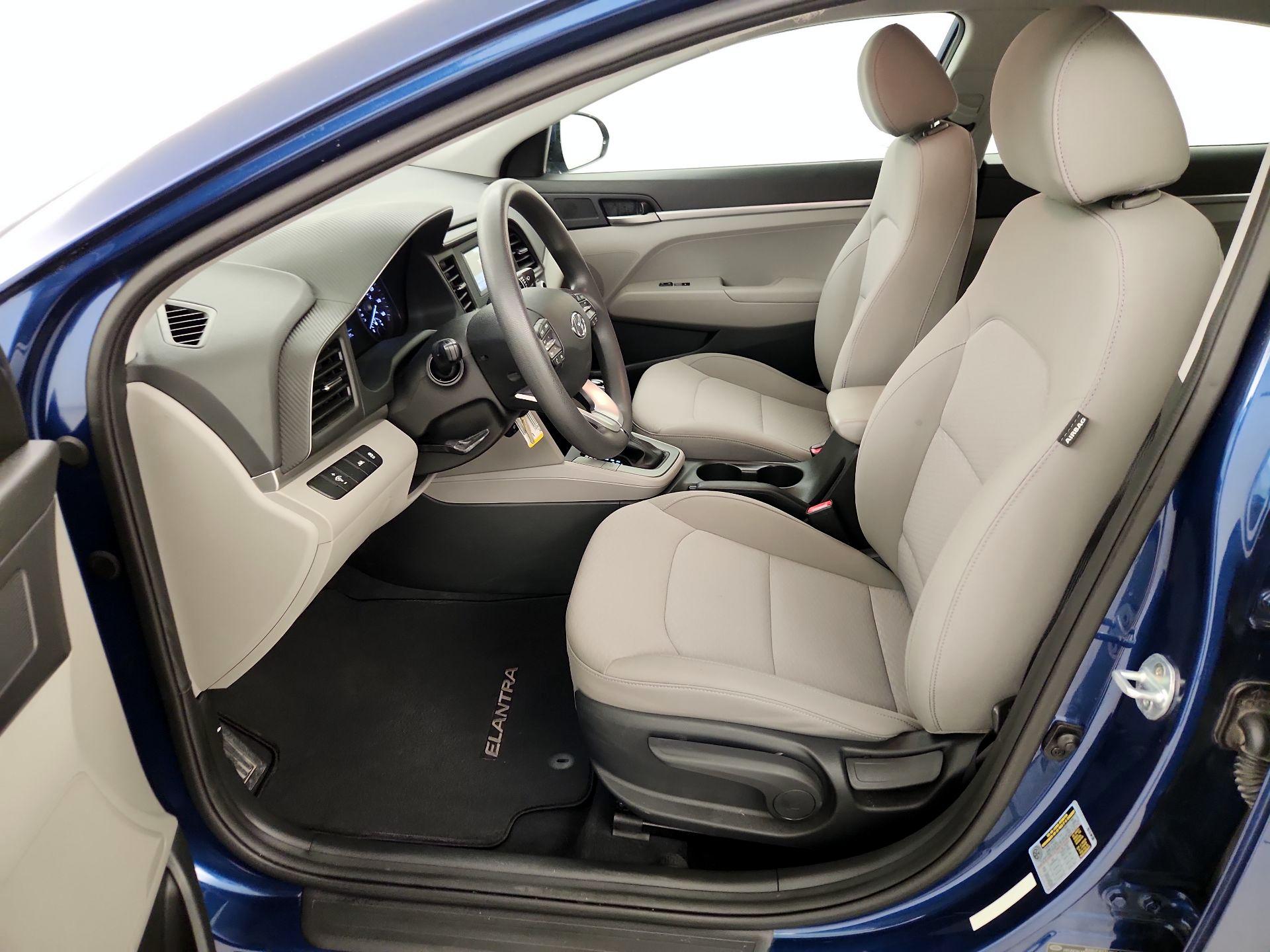 Thumbnail: 2020 Hyundai Elantra - 11