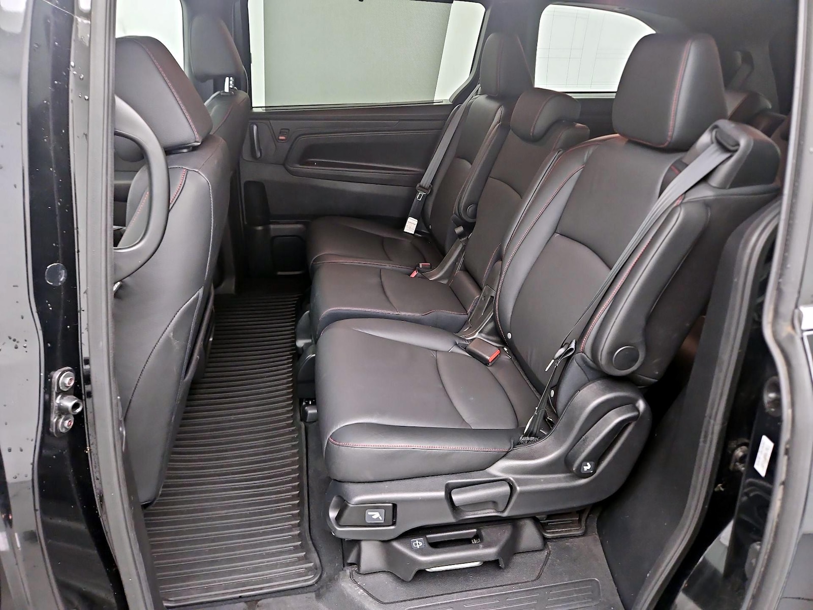 2024 Honda Odyssey SPORT - Photo 18