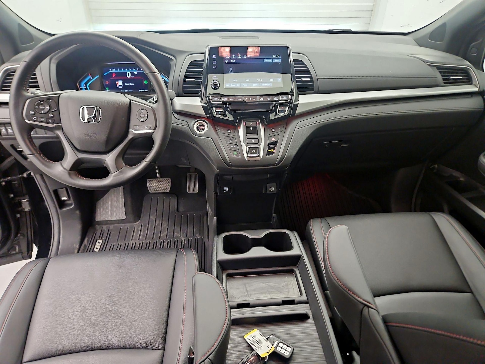 2024 Honda Odyssey SPORT - Photo 8