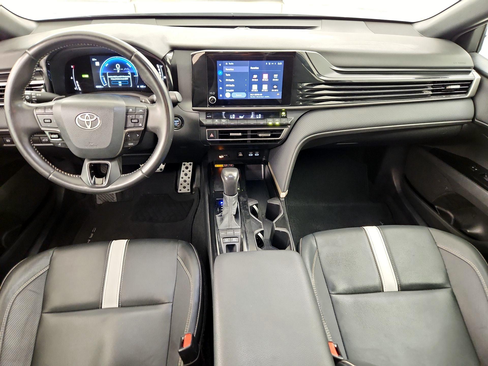 Thumbnail: 2025 Toyota Camry - 9