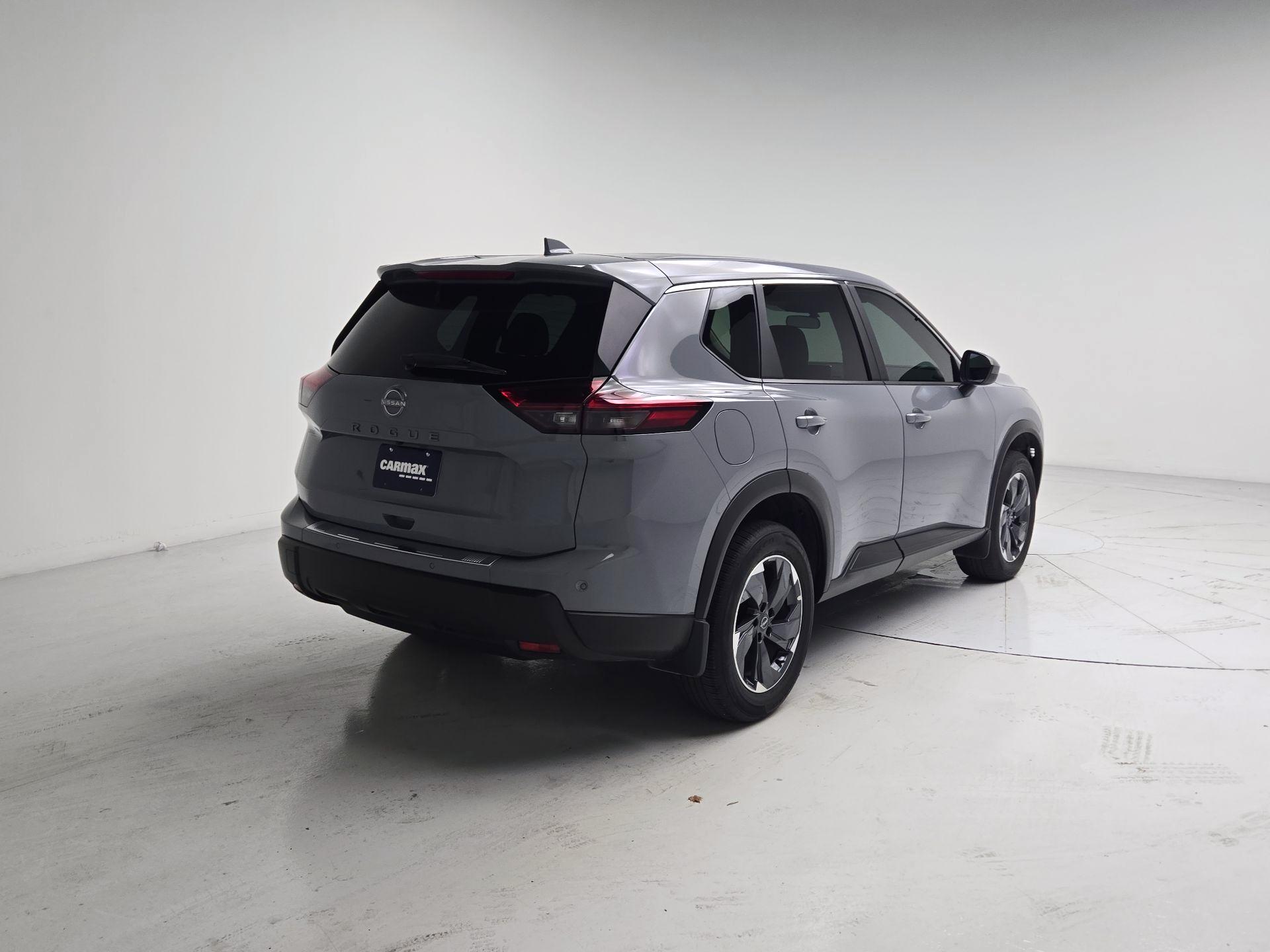 Thumbnail: 2026 Nissan Rogue - 5