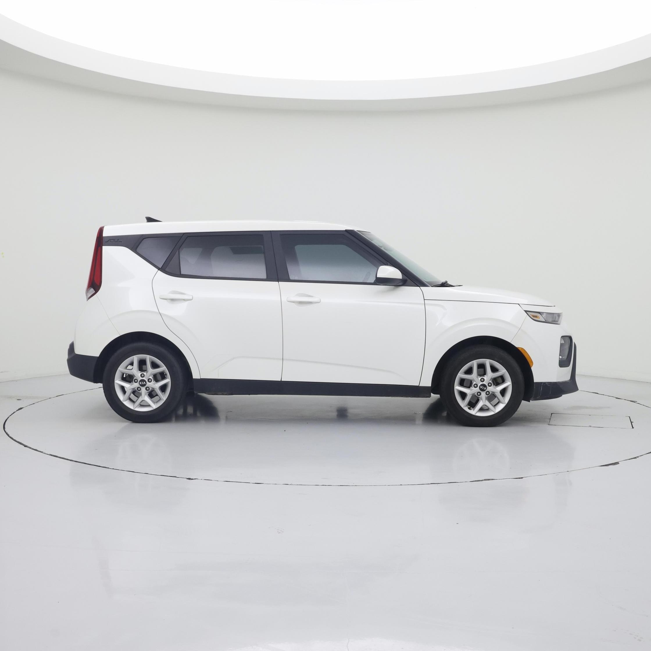 Thumbnail: 2020 Kia Soul - 7
