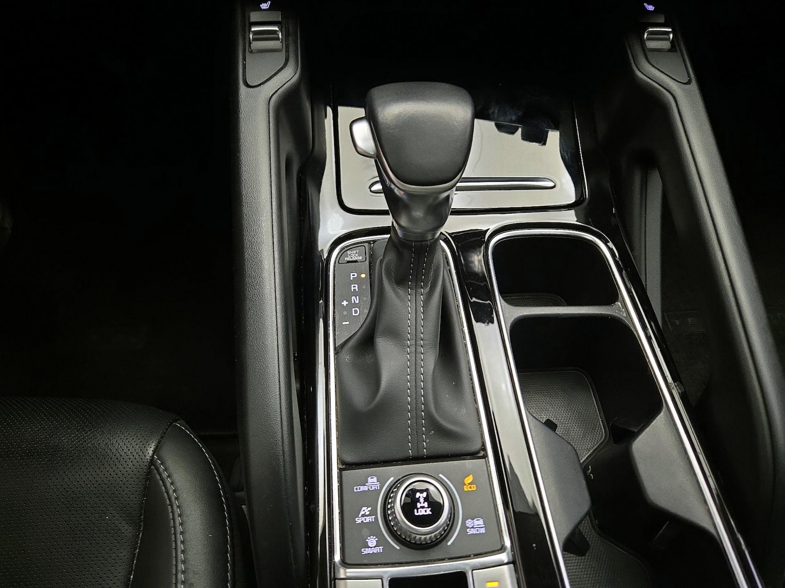 2023 Kia Telluride S - Photo 17