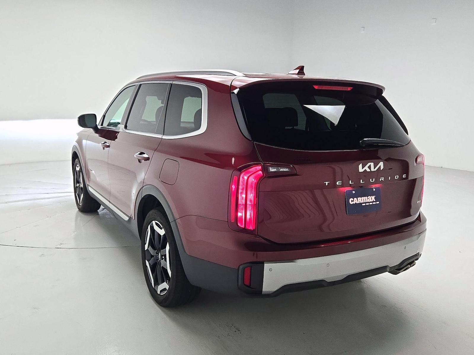 2023 Kia Telluride S - Photo 7