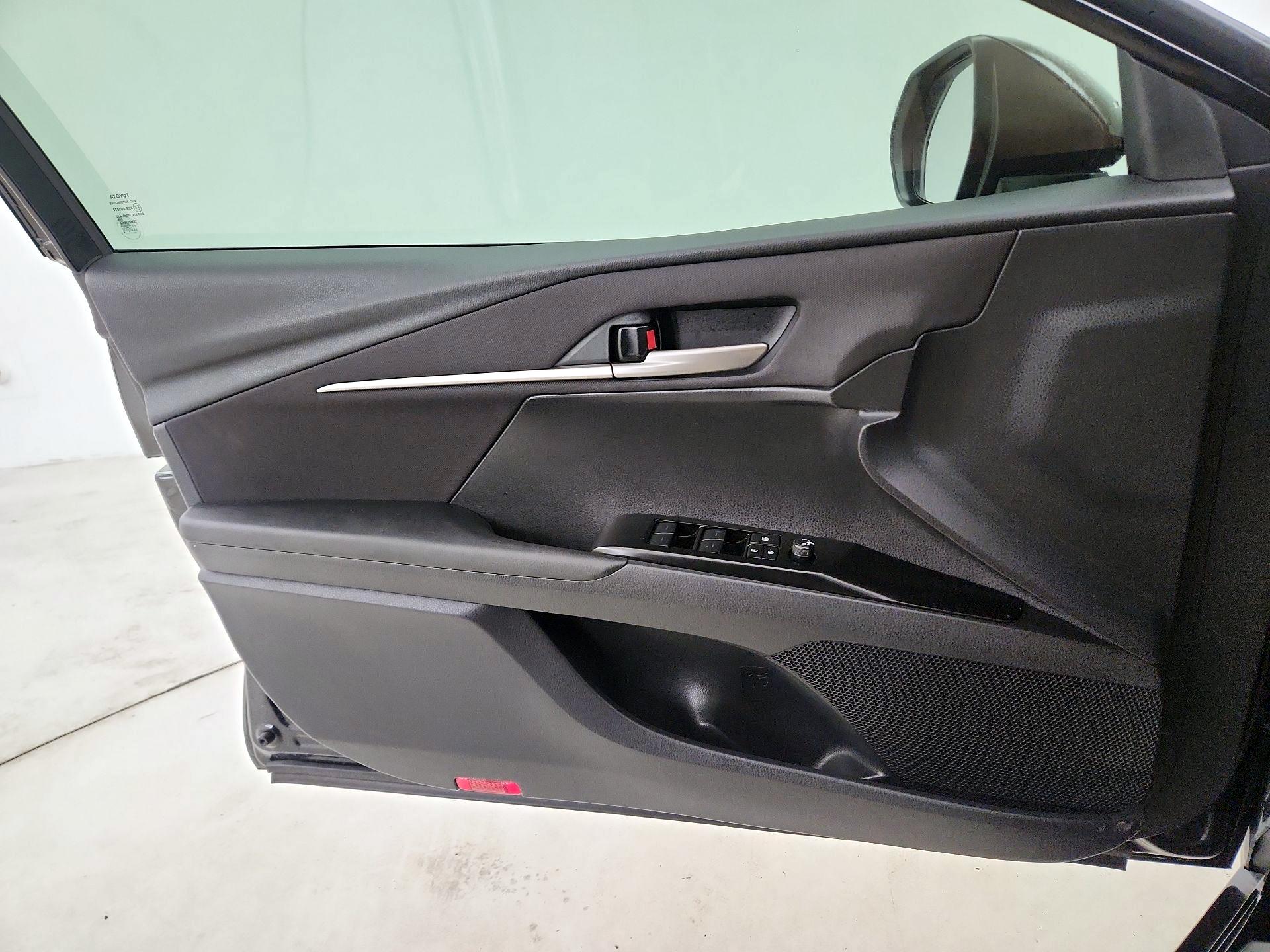 Thumbnail: 2026 Toyota Camry - 12