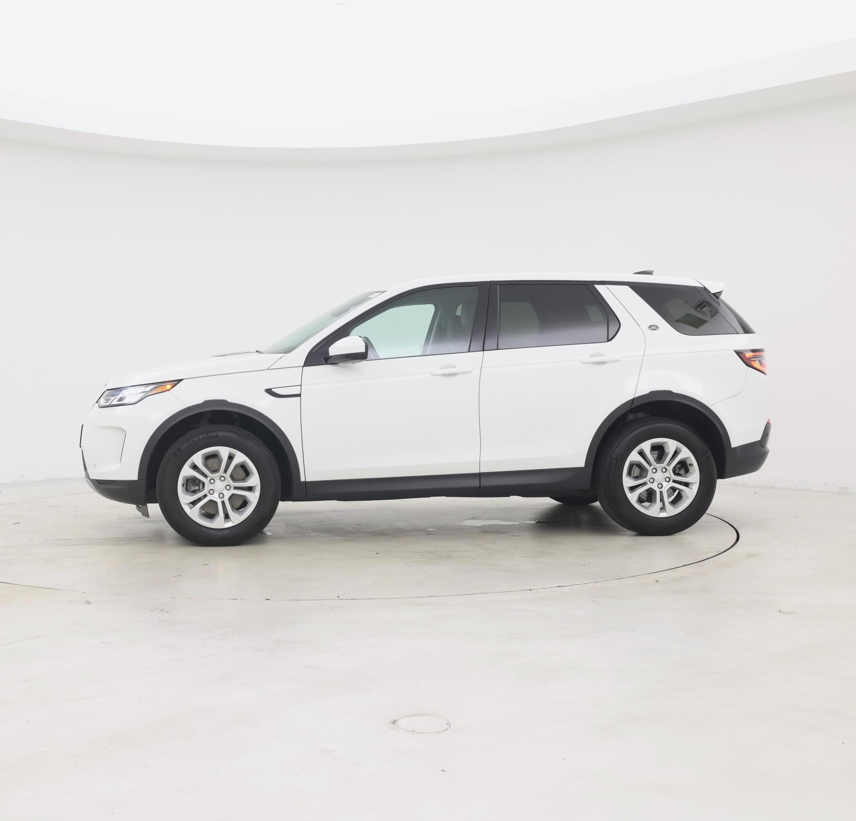 Thumbnail: 2023 Land Rover Discovery Sport - 3