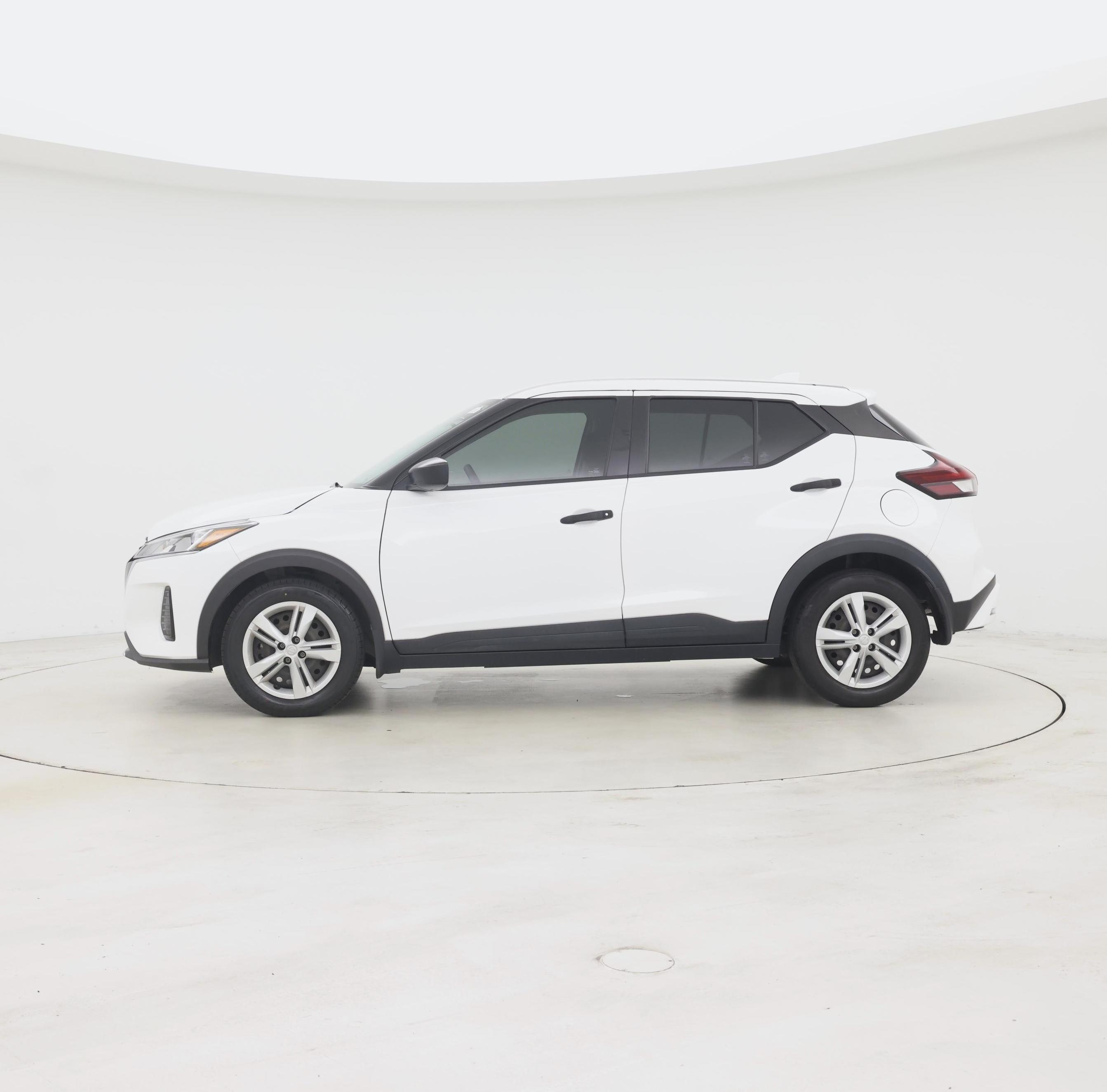 Thumbnail: 2023 Nissan Kicks - 3