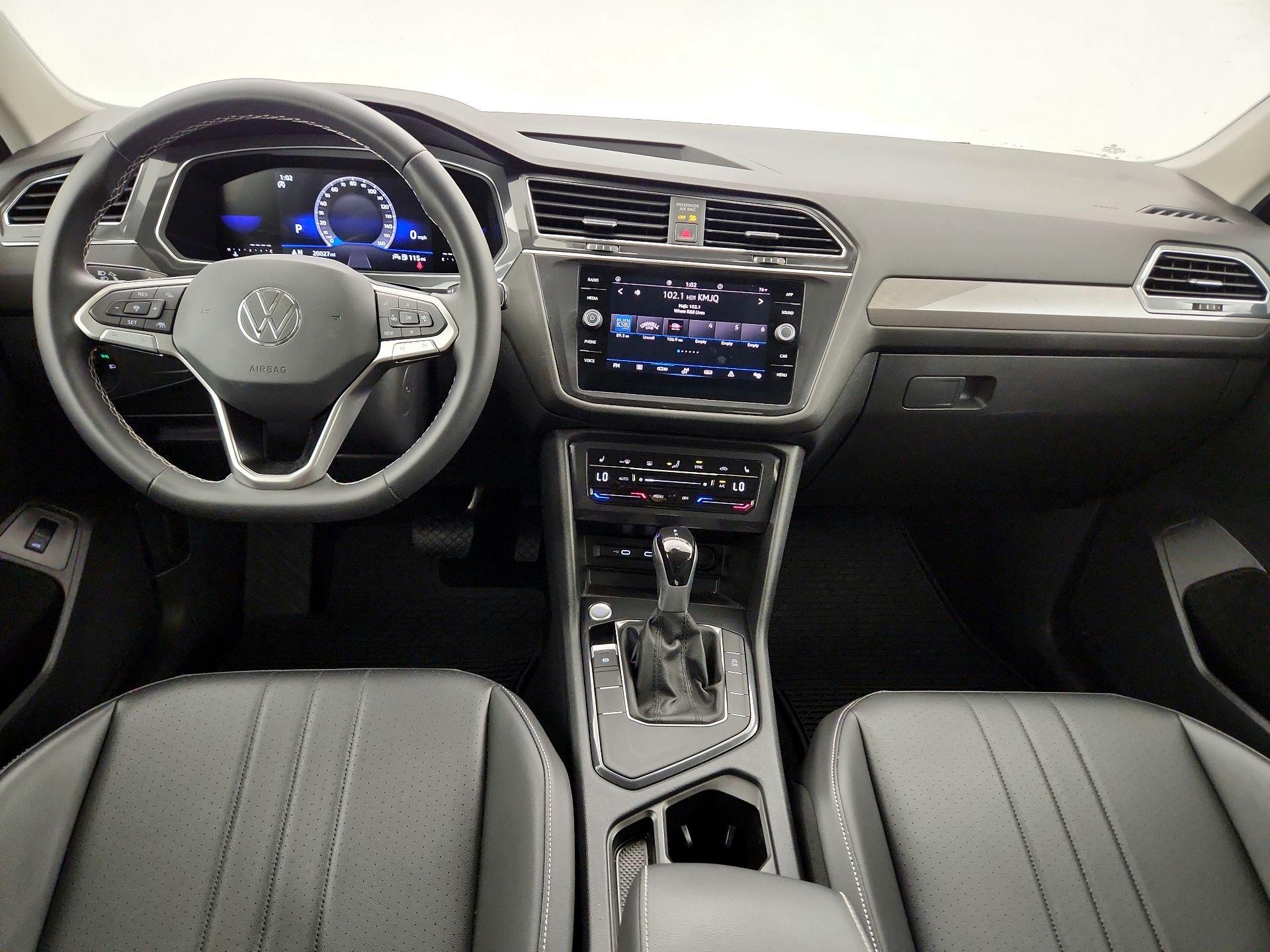 Thumbnail: 2023 Volkswagen Tiguan - 9