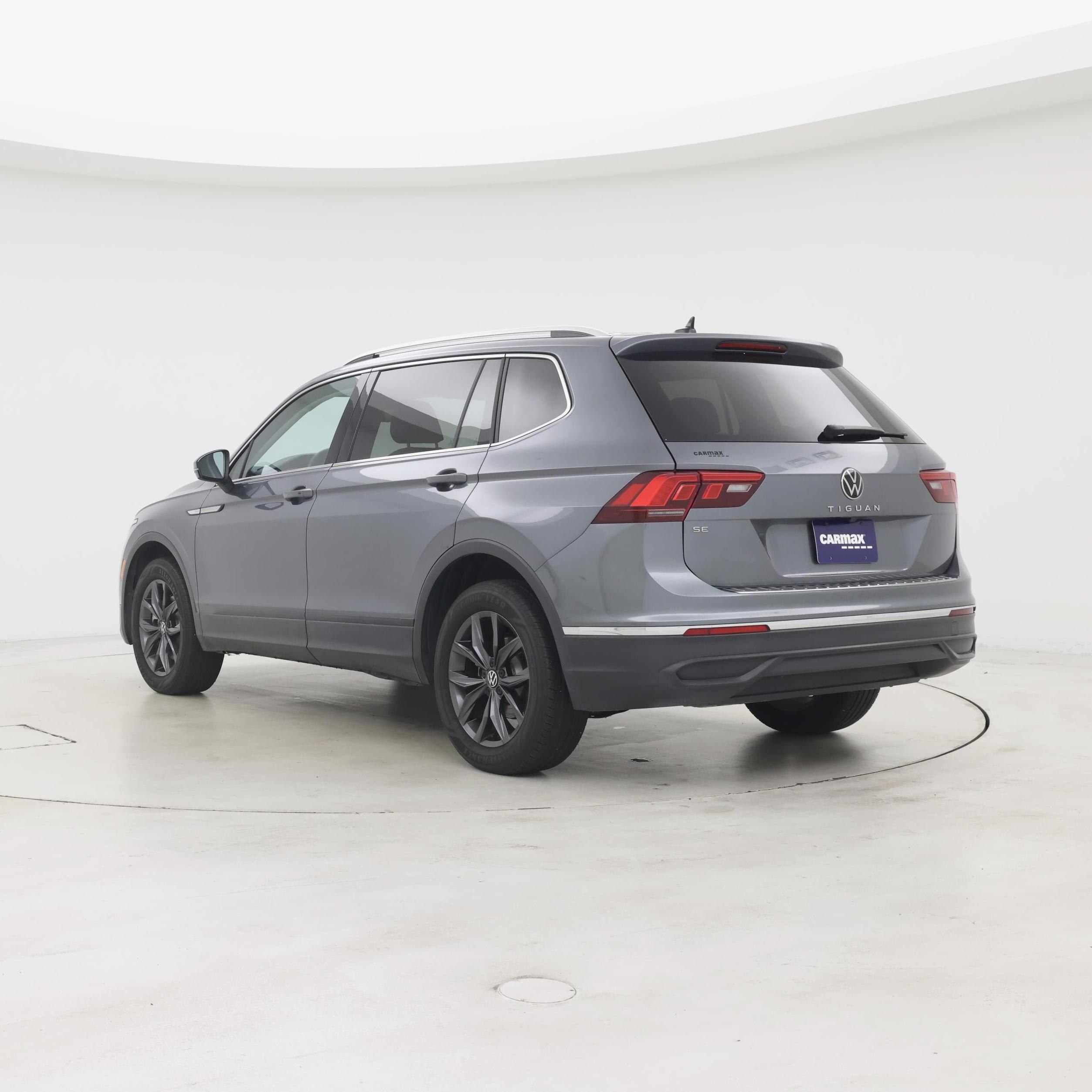 Thumbnail: 2023 Volkswagen Tiguan - 2