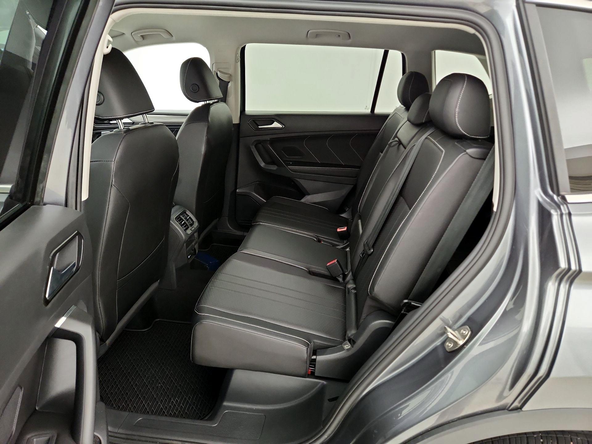 Thumbnail: 2023 Volkswagen Tiguan - 19