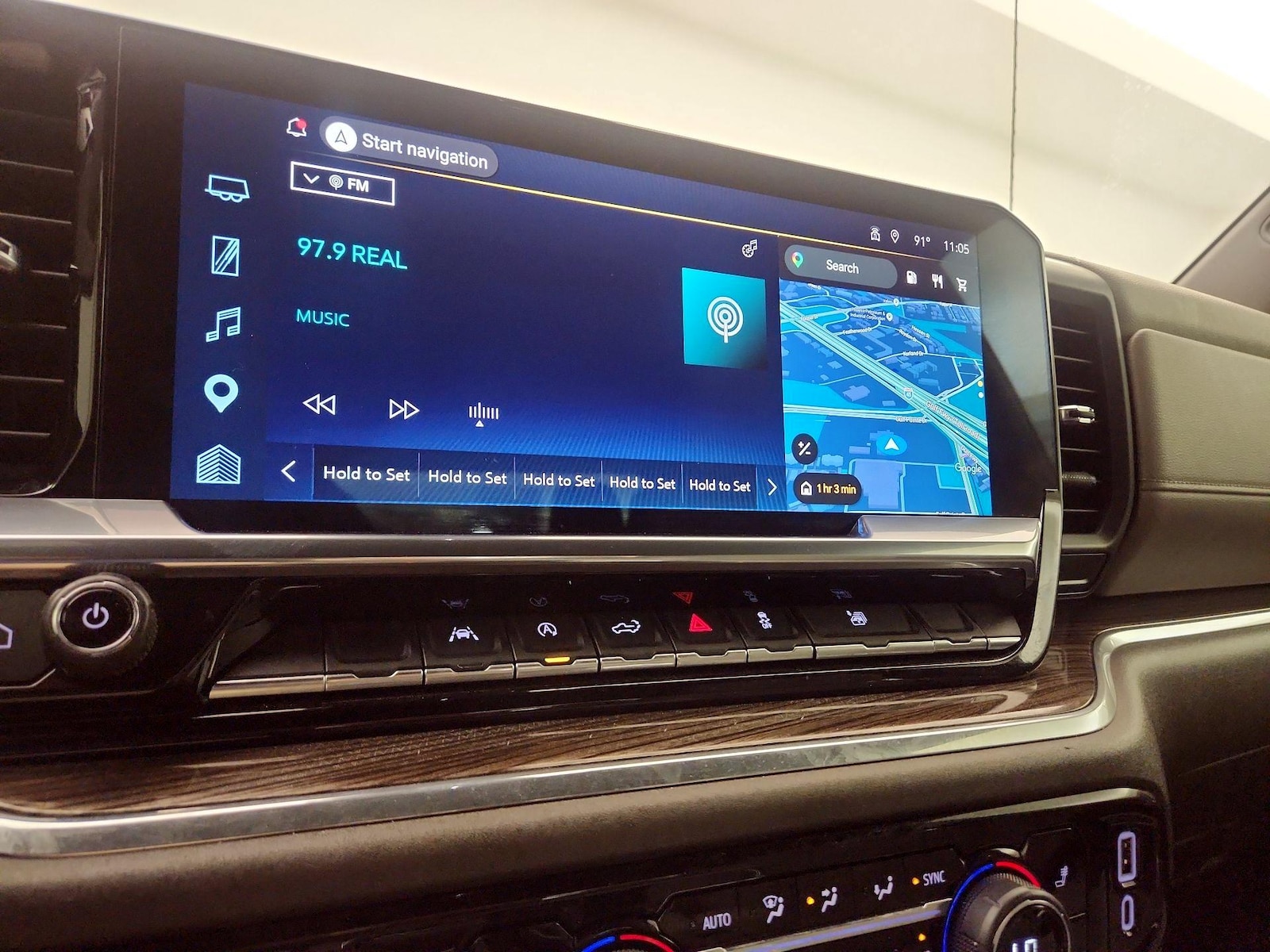 2023 Chevrolet Silverado 1500 RST - Photo 14
