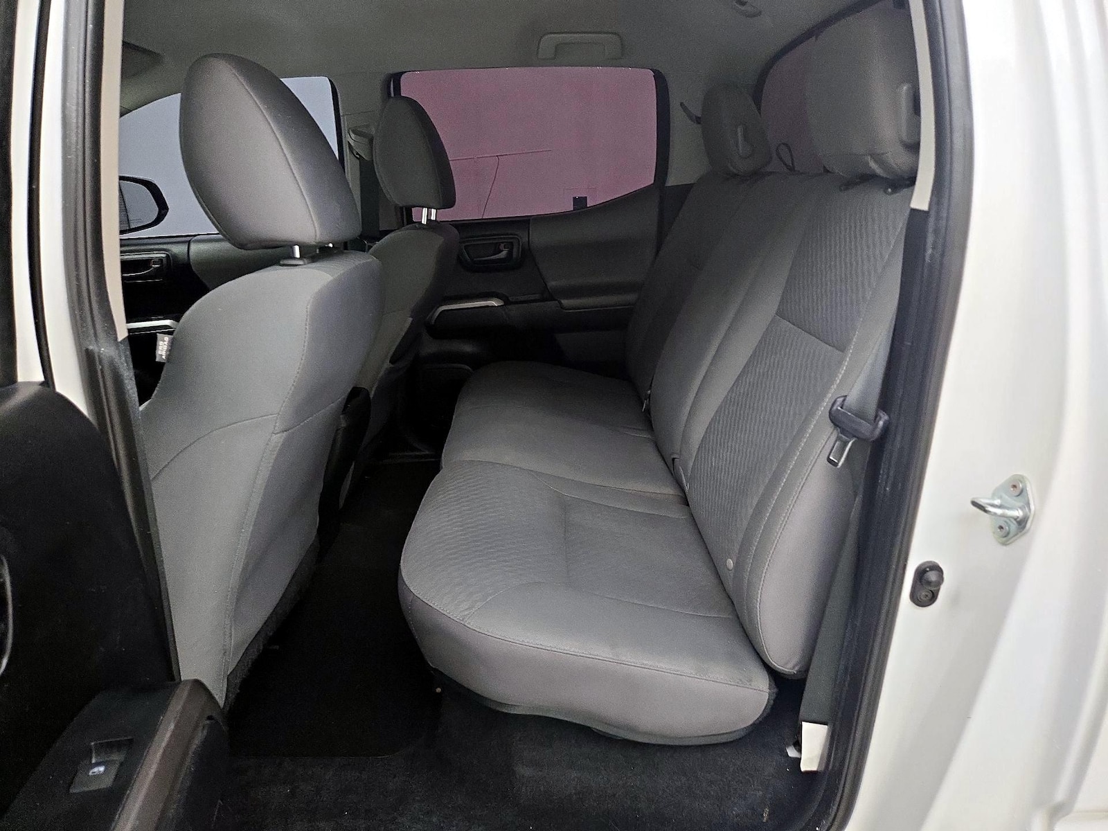 2022 Toyota Tacoma SR5 - Photo 20