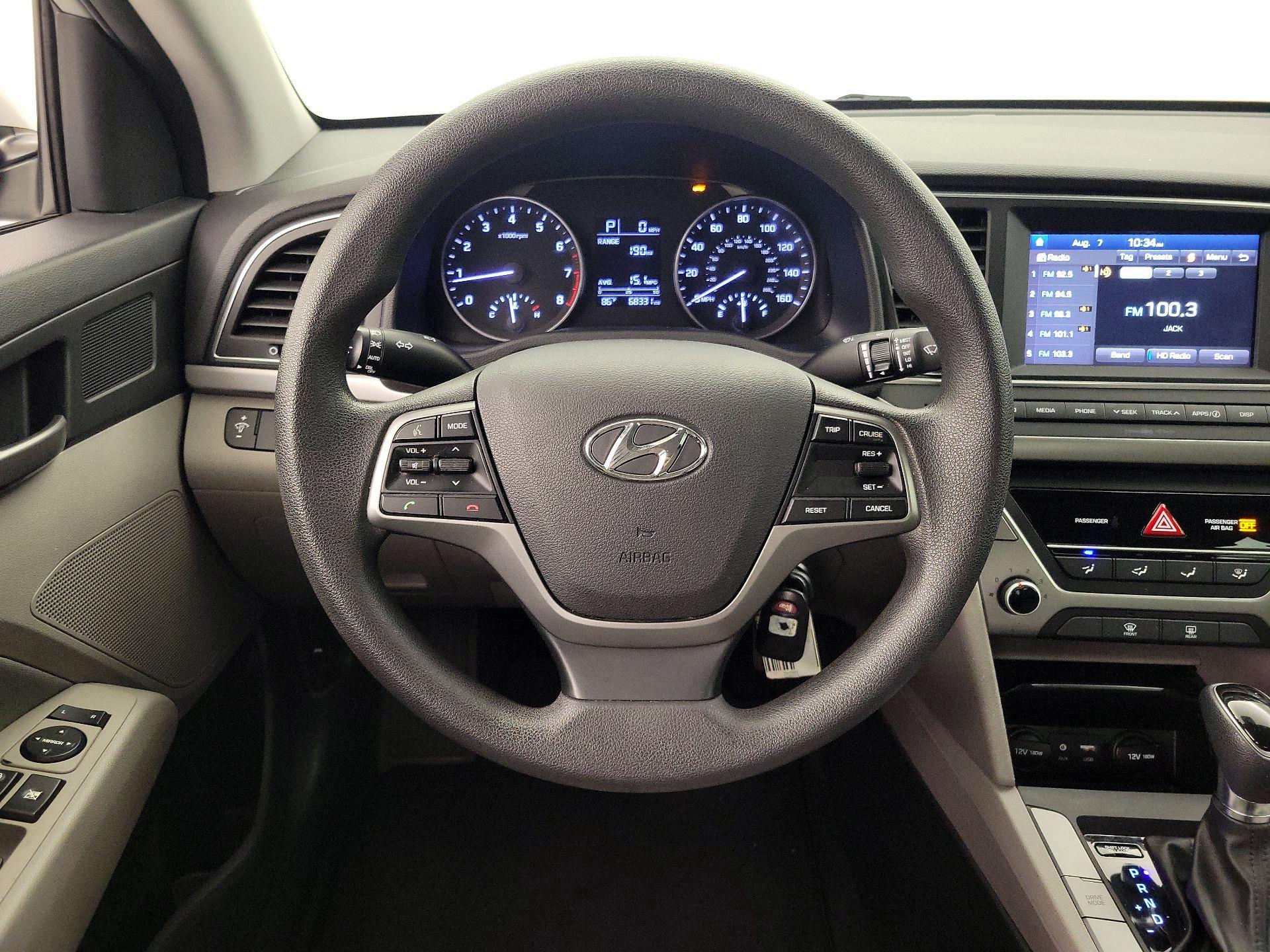 Thumbnail: 2017 Hyundai Elantra - 10