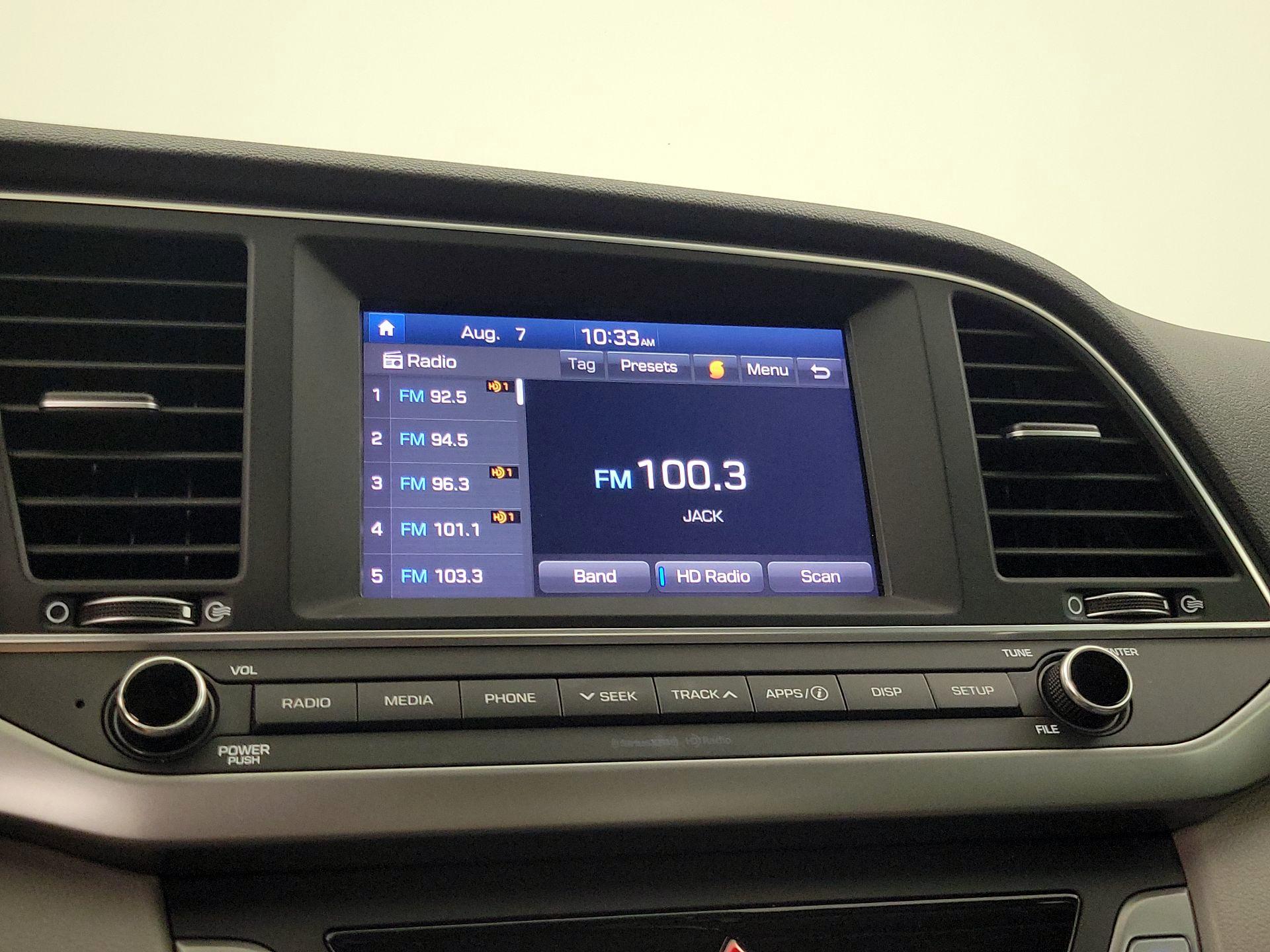 Thumbnail: 2017 Hyundai Elantra - 15