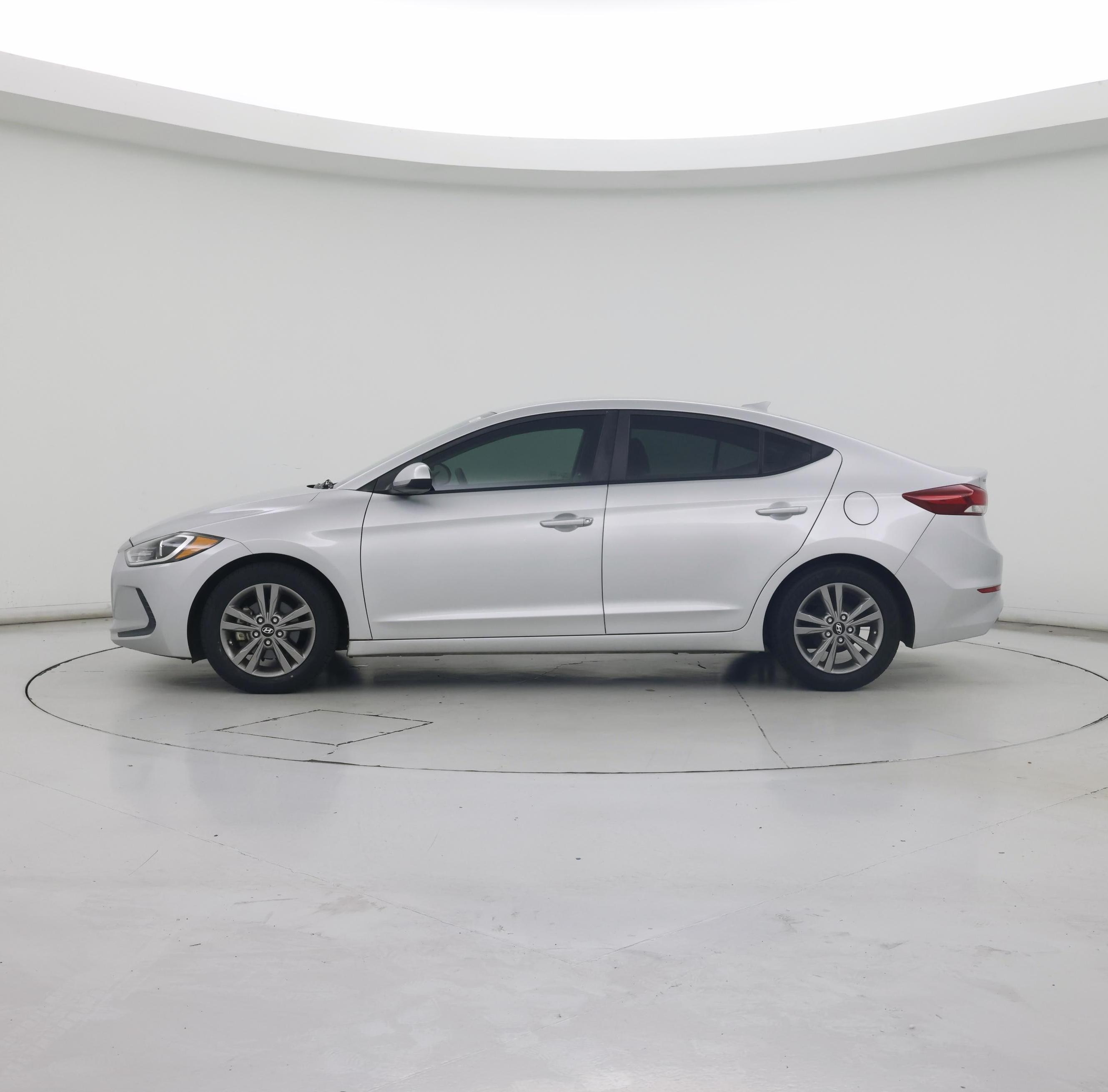 Thumbnail: 2017 Hyundai Elantra - 3