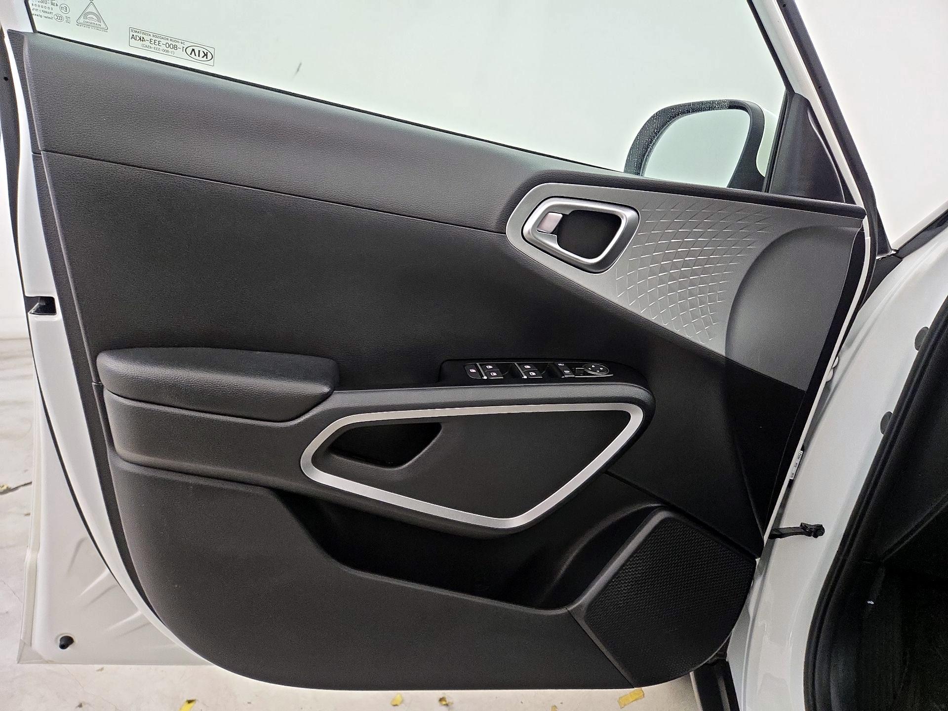 Thumbnail: 2021 Kia Soul - 12