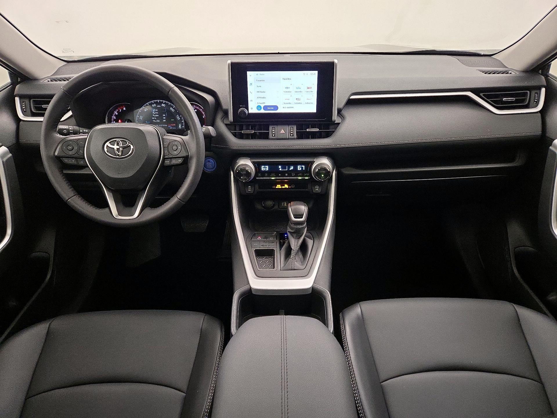 Thumbnail: 2025 Toyota RAV4 - 9