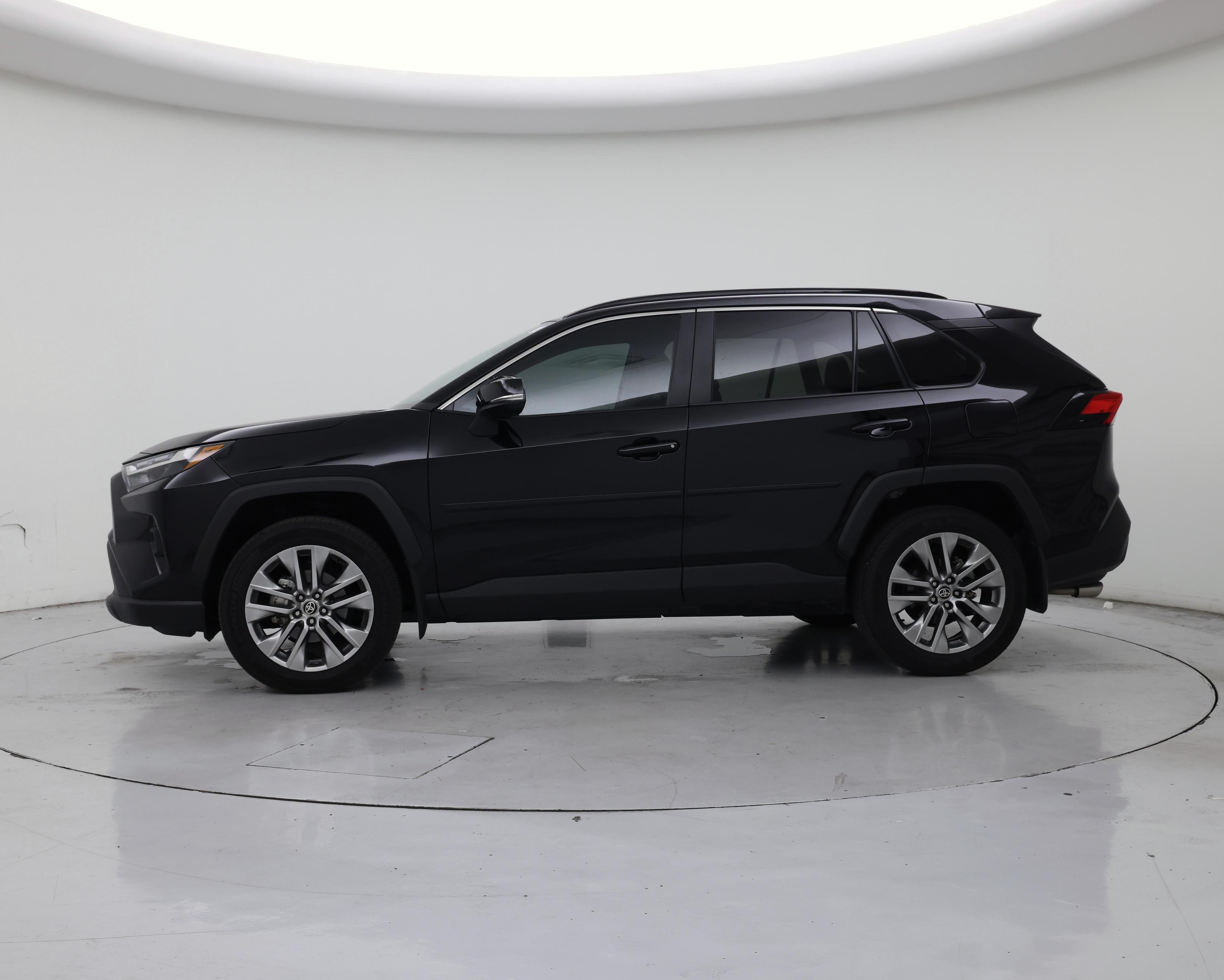 Thumbnail: 2025 Toyota RAV4 - 3