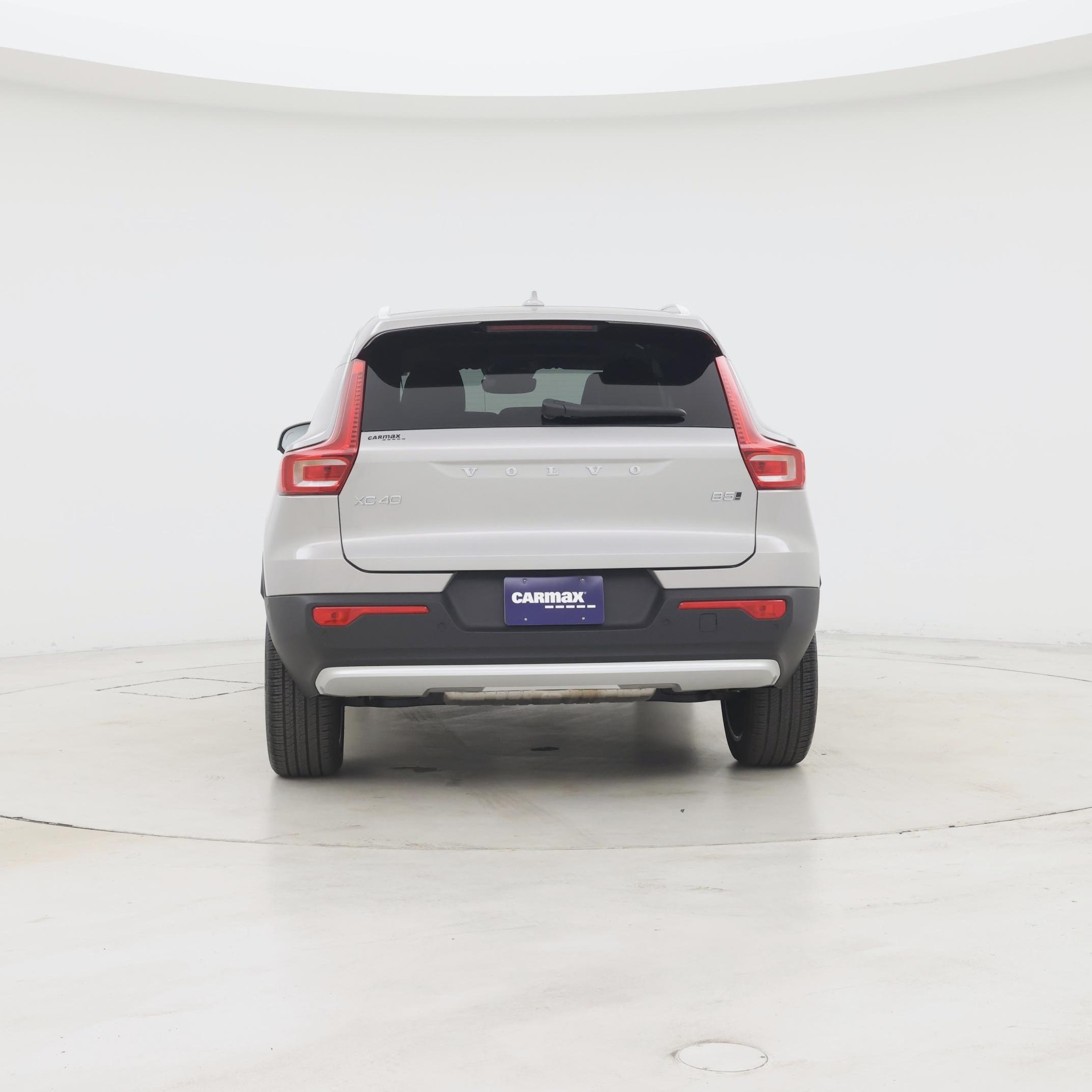 Thumbnail: 2023 Volvo XC40 - 6