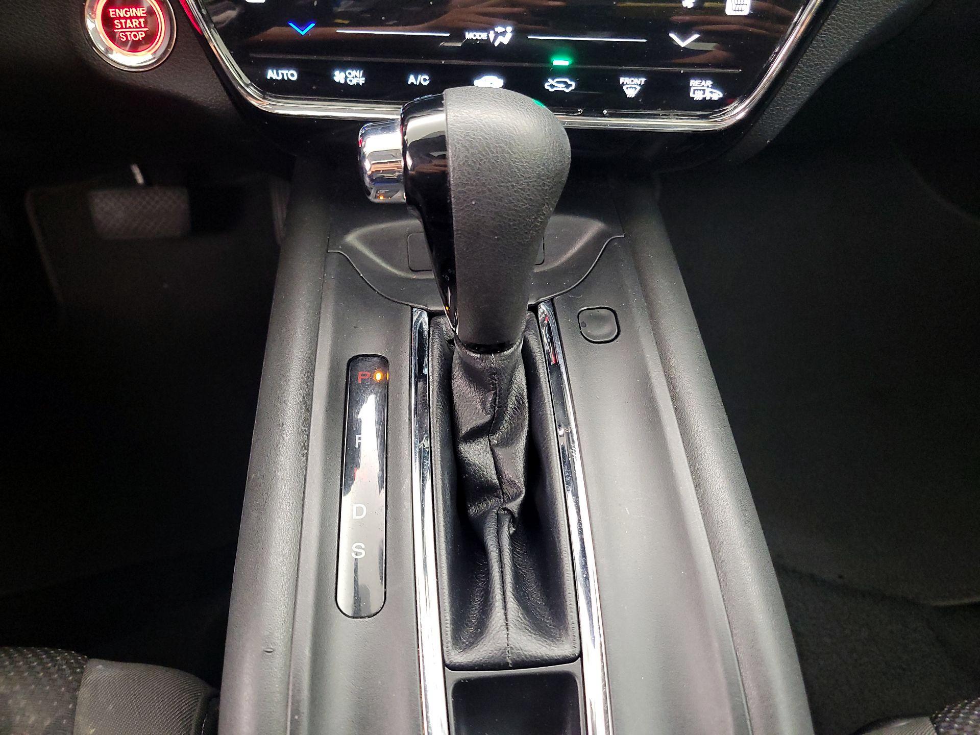 Thumbnail: 2019 Honda HR-V - 17