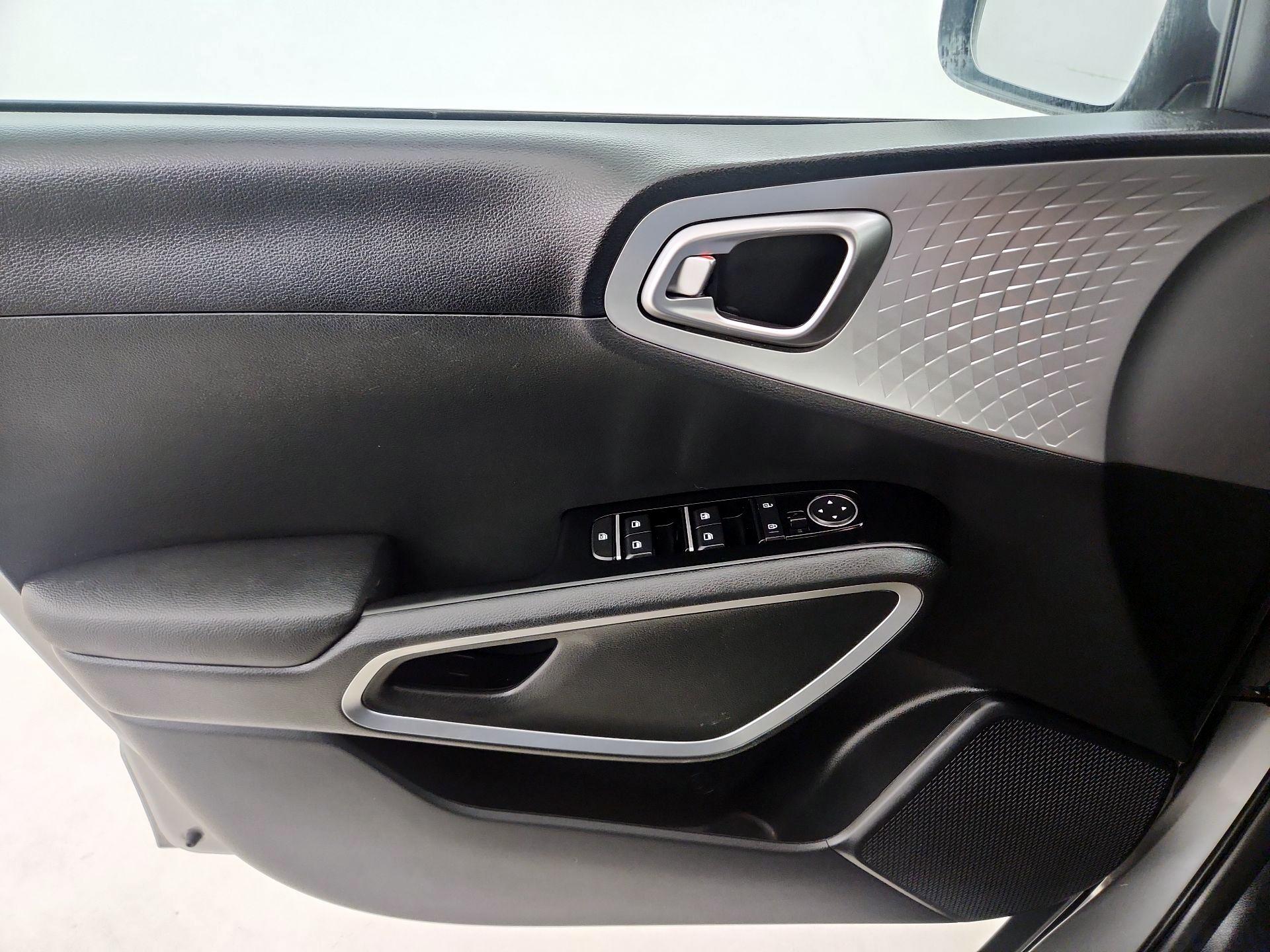 Thumbnail: 2025 Kia Soul - 12