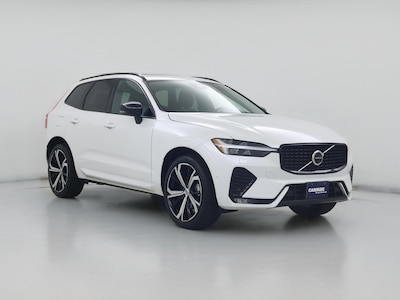 2024 Volvo XC60 B5 Ultimate Dark Theme