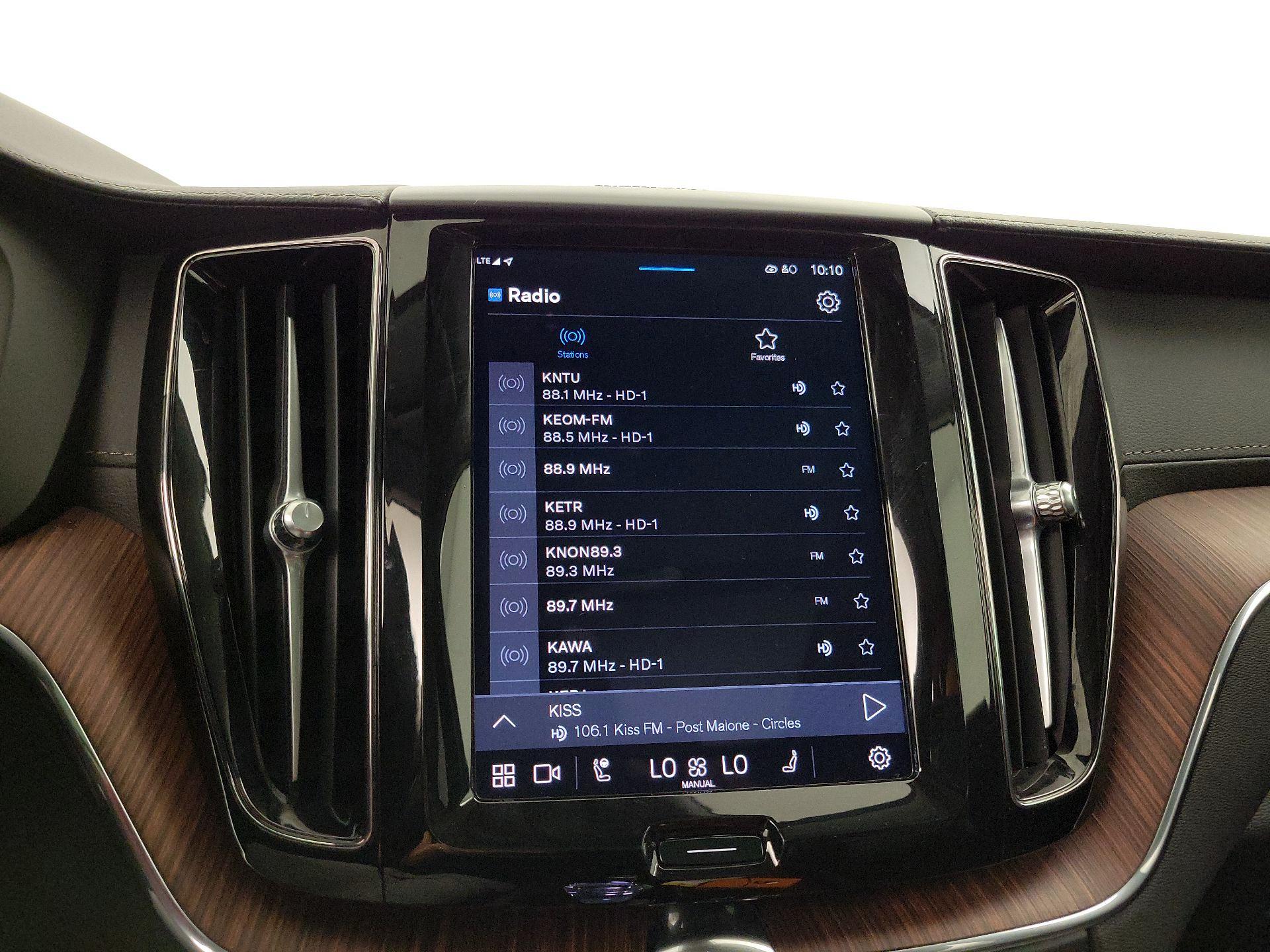 Thumbnail: 2024 Volvo XC60 - 16