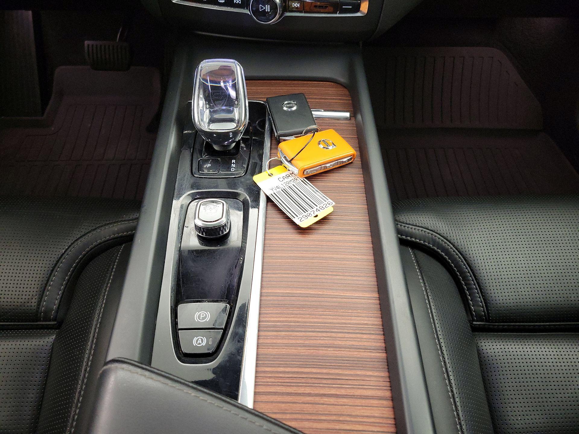 Thumbnail: 2024 Volvo XC60 - 18