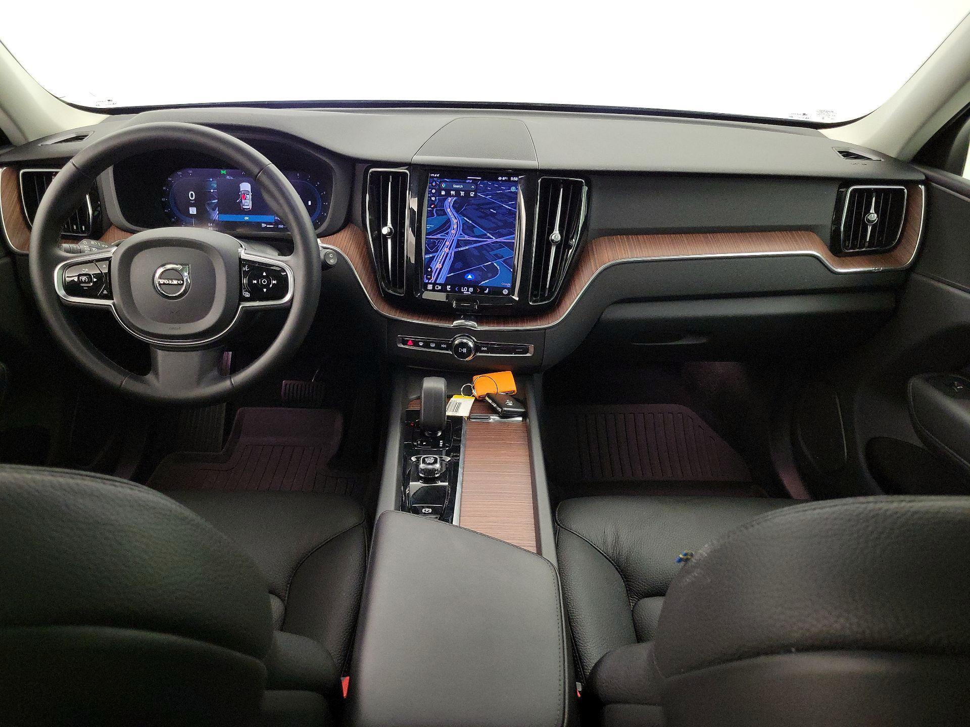 Thumbnail: 2023 Volvo XC60 - 9