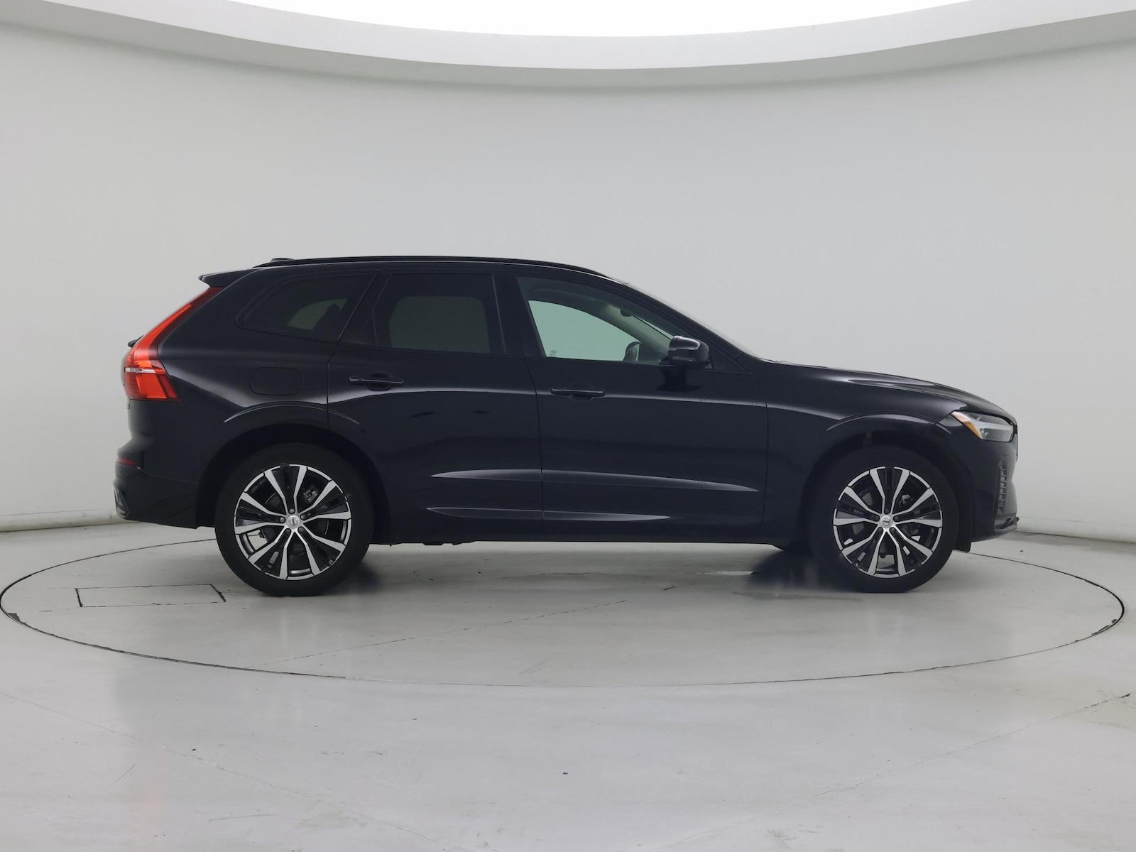 2023 Volvo XC60 Plus - Photo 8