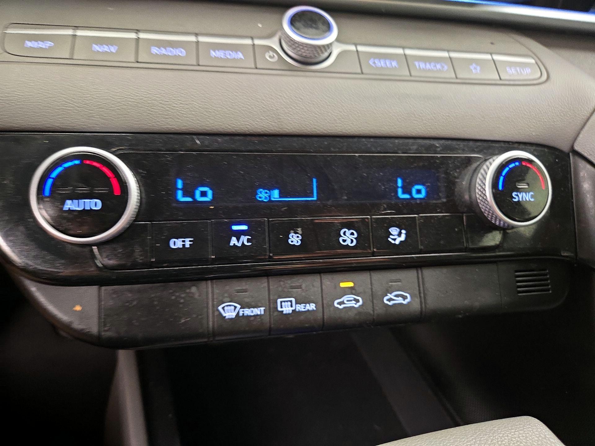Thumbnail: 2024 Hyundai Elantra - 17
