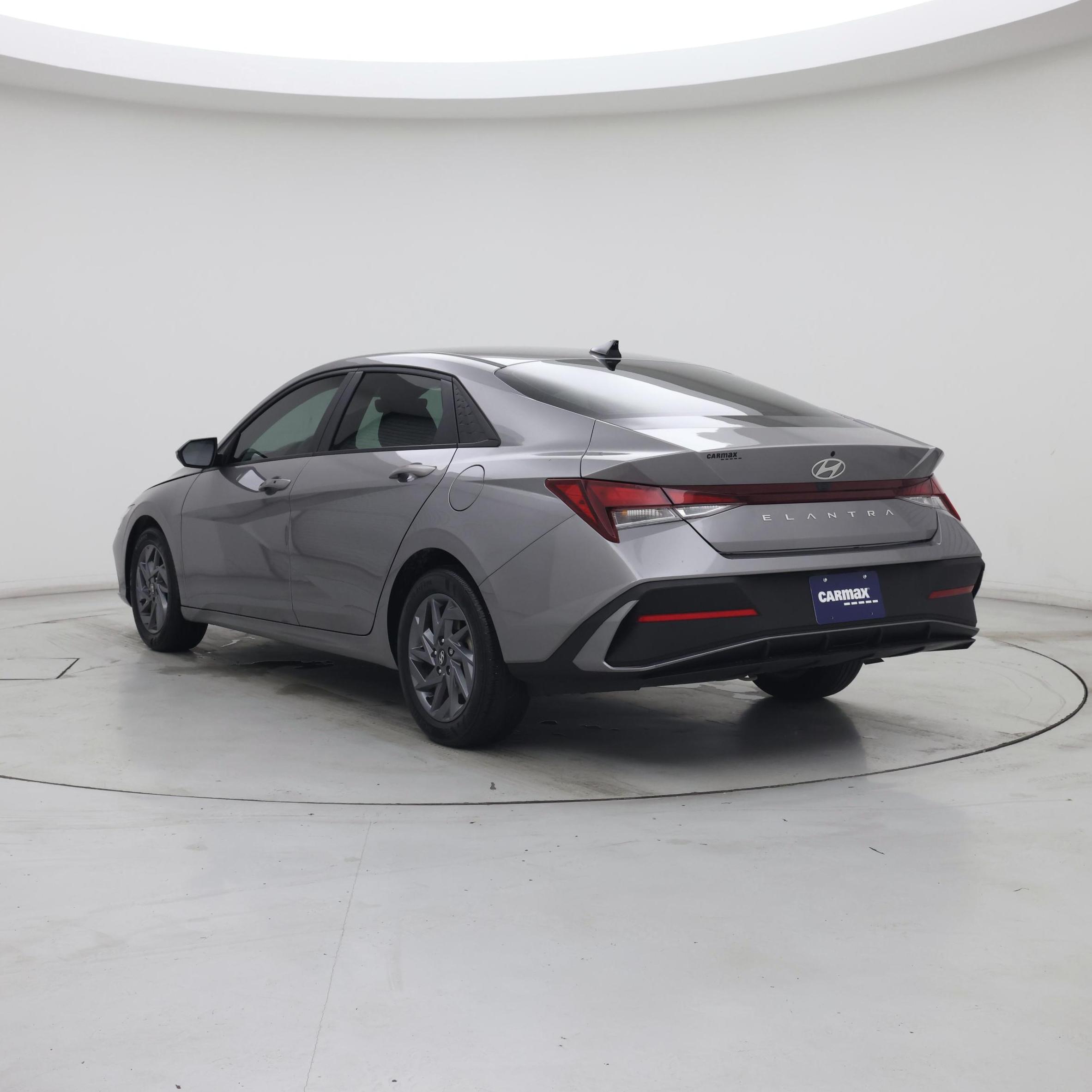 Thumbnail: 2024 Hyundai Elantra - 2