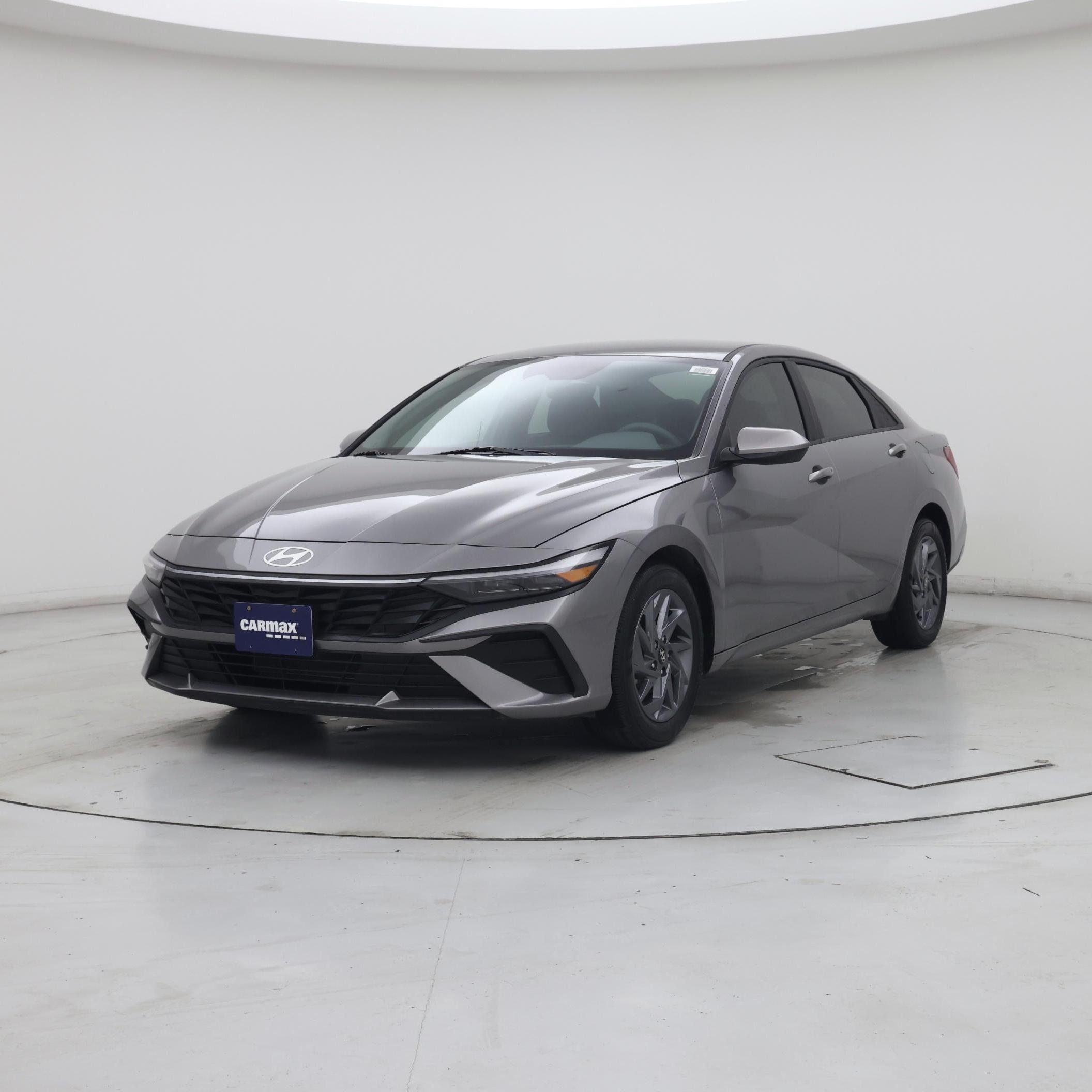 Thumbnail: 2024 Hyundai Elantra - 4