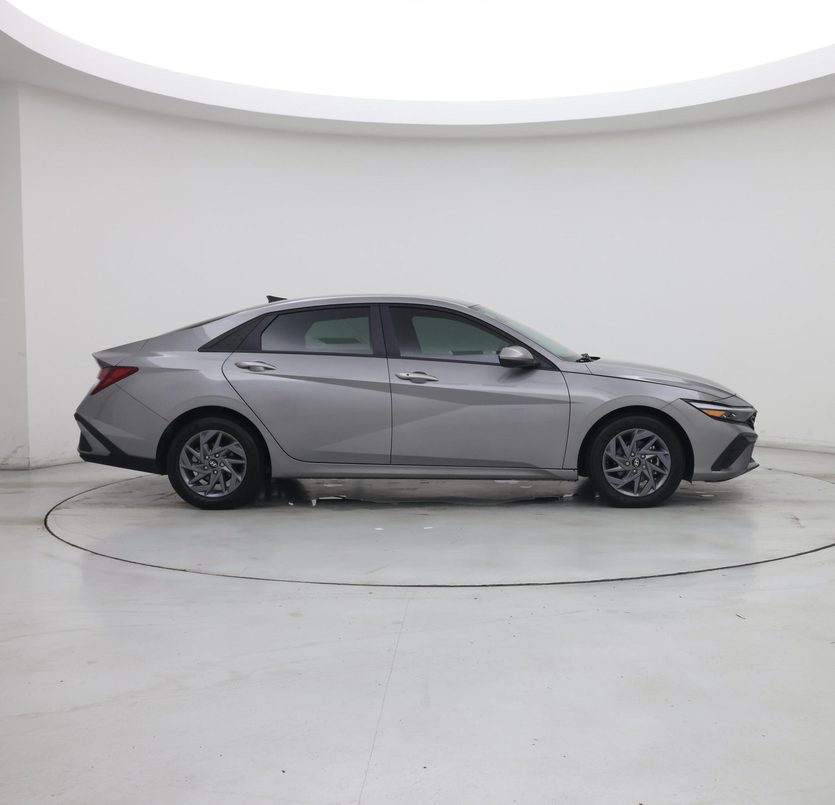 Thumbnail: 2024 Hyundai Elantra - 7