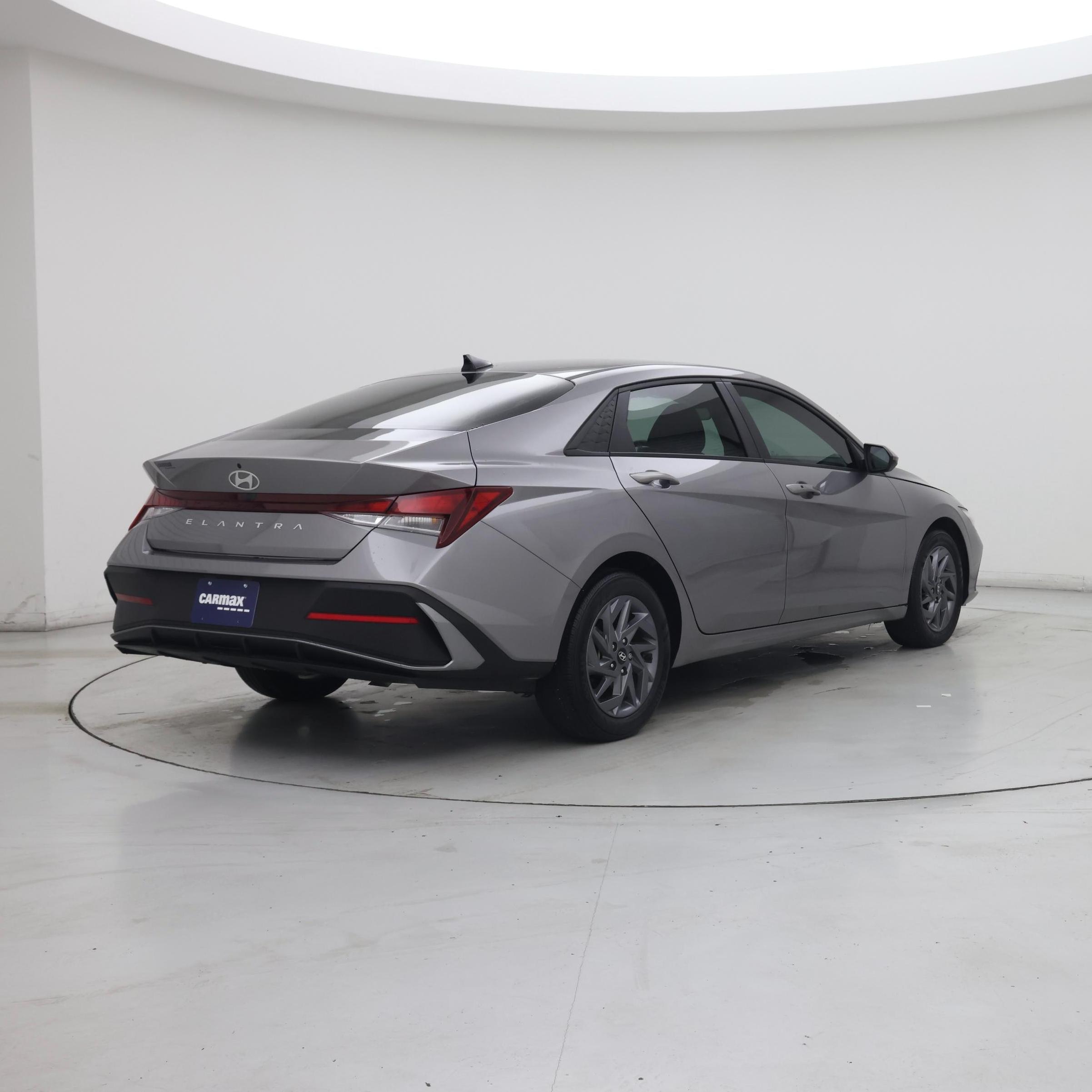 Thumbnail: 2024 Hyundai Elantra - 8
